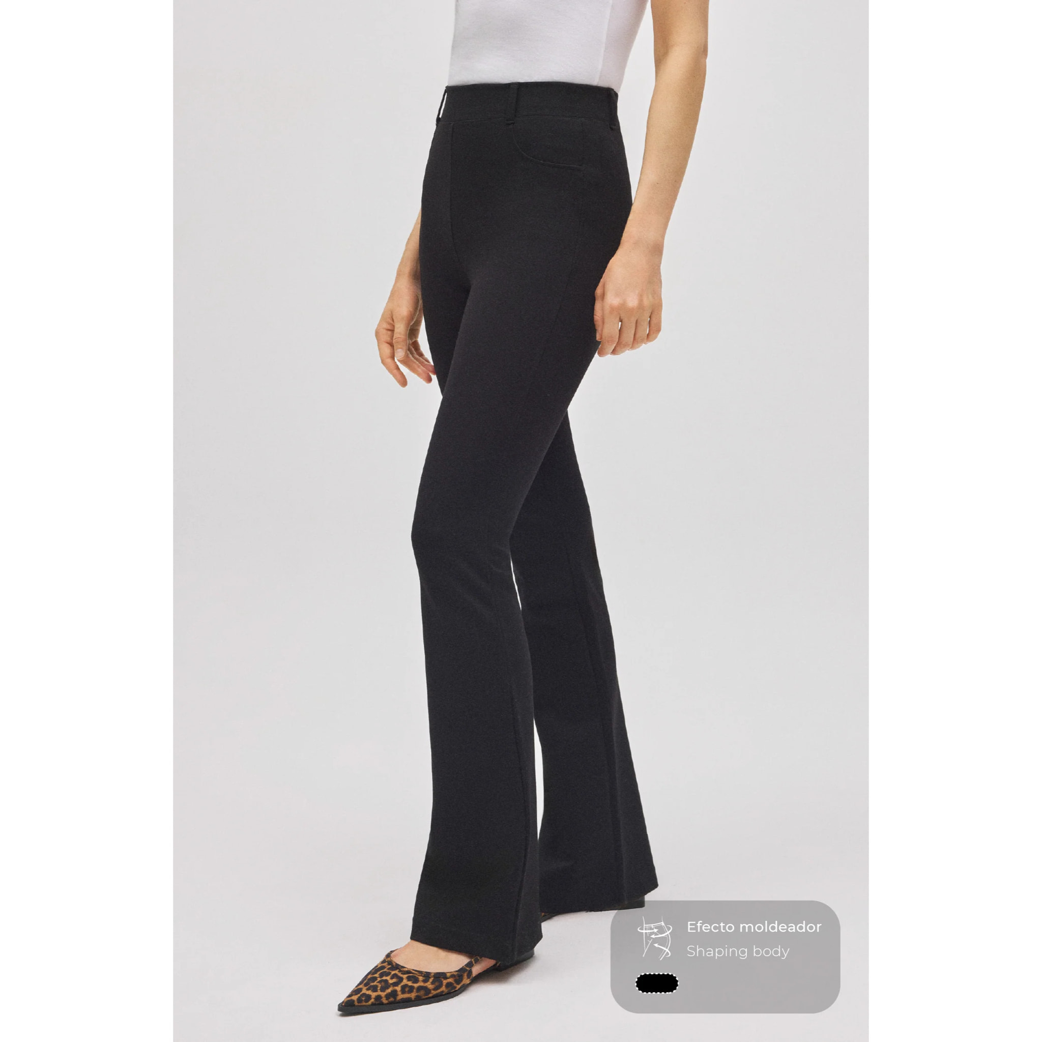 Pantaloni elasticizzati modellanti neri a zampa