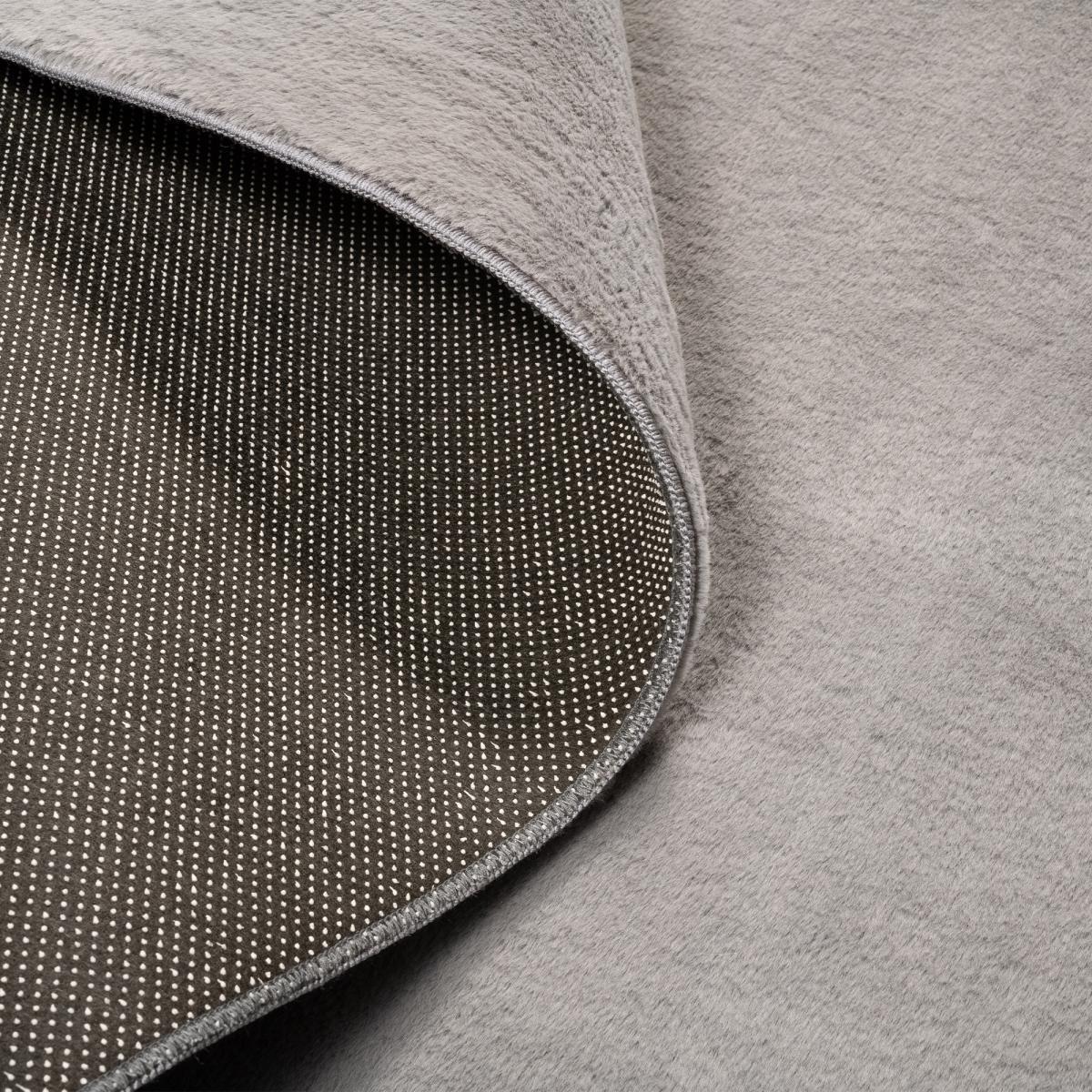 Tapis salon ultra doux, uni et lavable UNO, aussi idéal pour la chambre