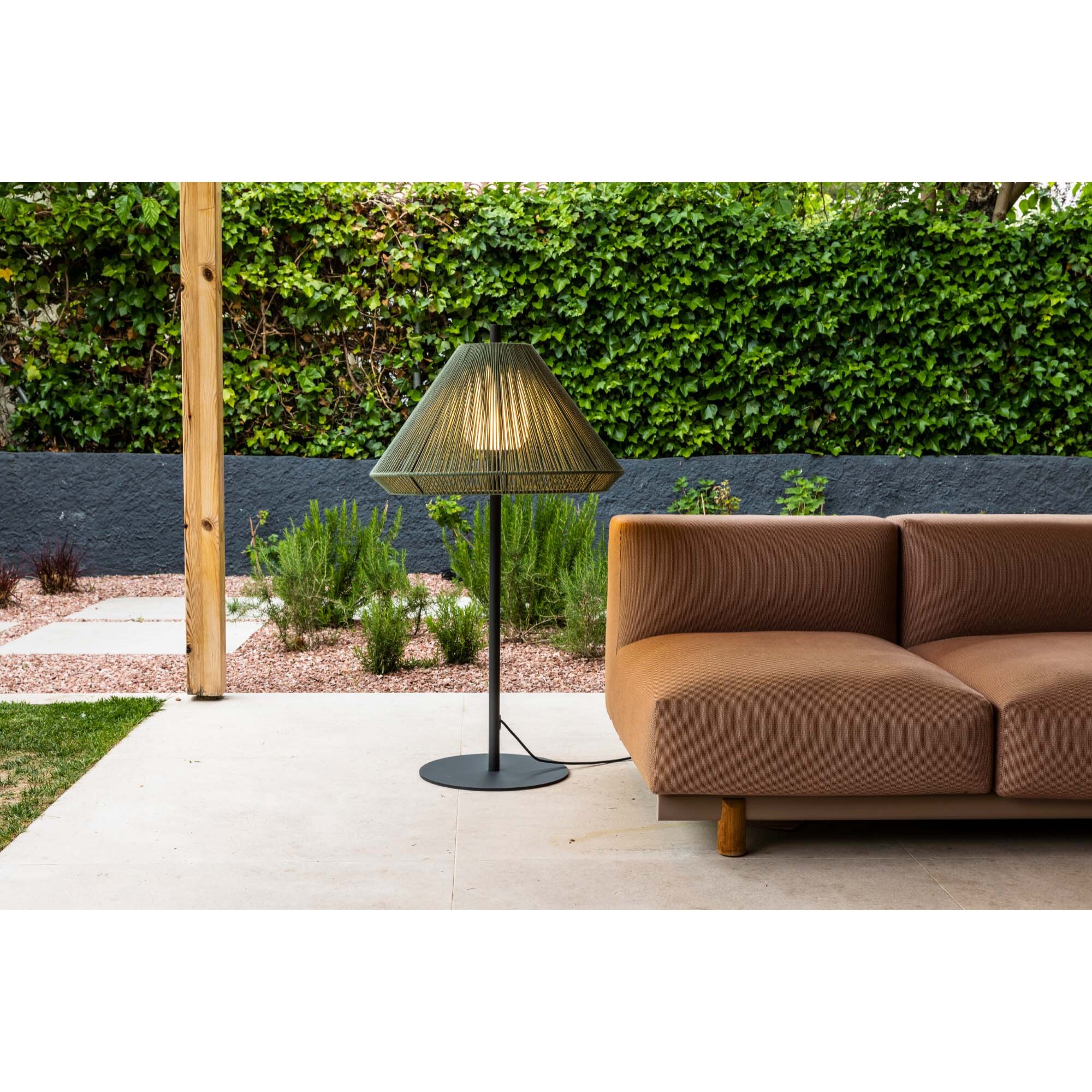 SAIGON OUT C70 Lámpara de pie verde oliva 1M