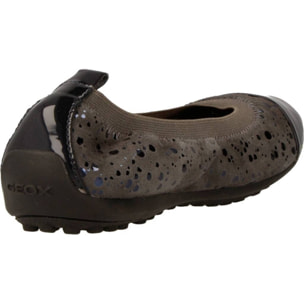 Zapatos Niña de la marca GEOX  modelo J PIUMA BAL B GRIS
