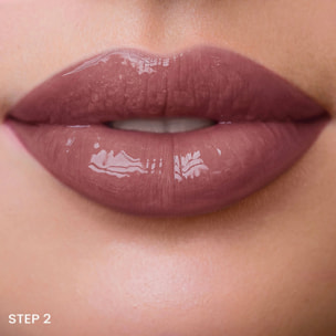 EXTRA DURABLE LIP DUO - LIQUID LIPSTICK + LIP GLOSS Rossetto liquido lunga durata con gloss lucido