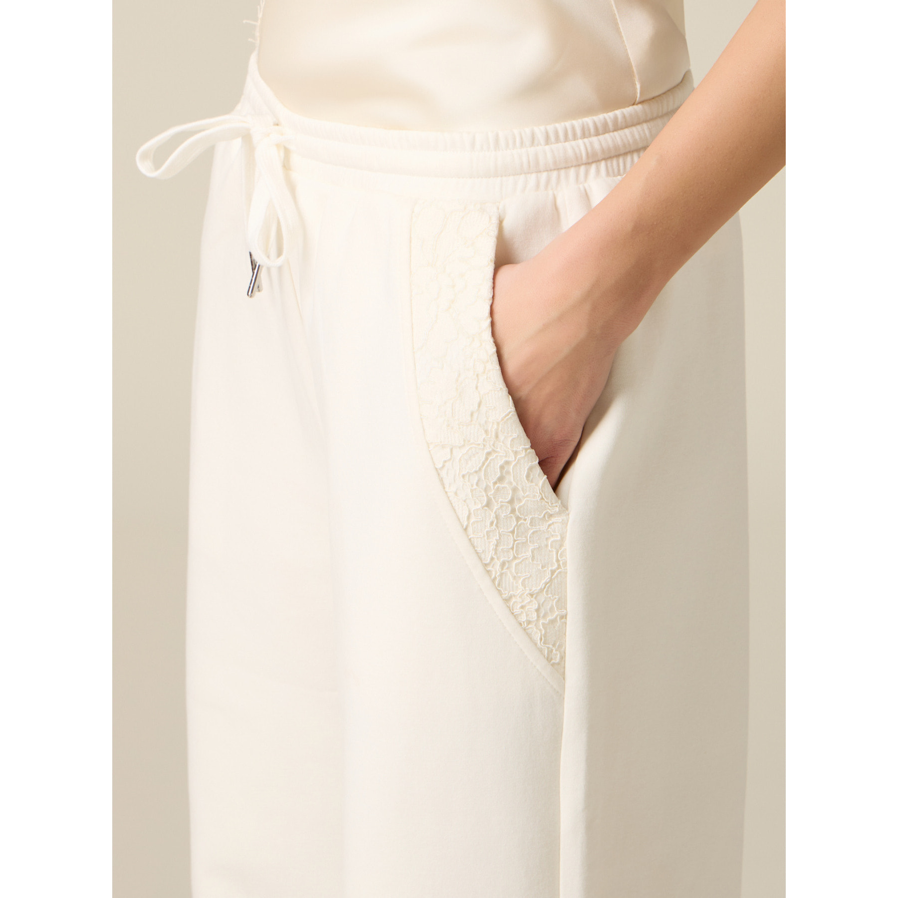 Oltre - Joggers de felpa con encaje - Blanco