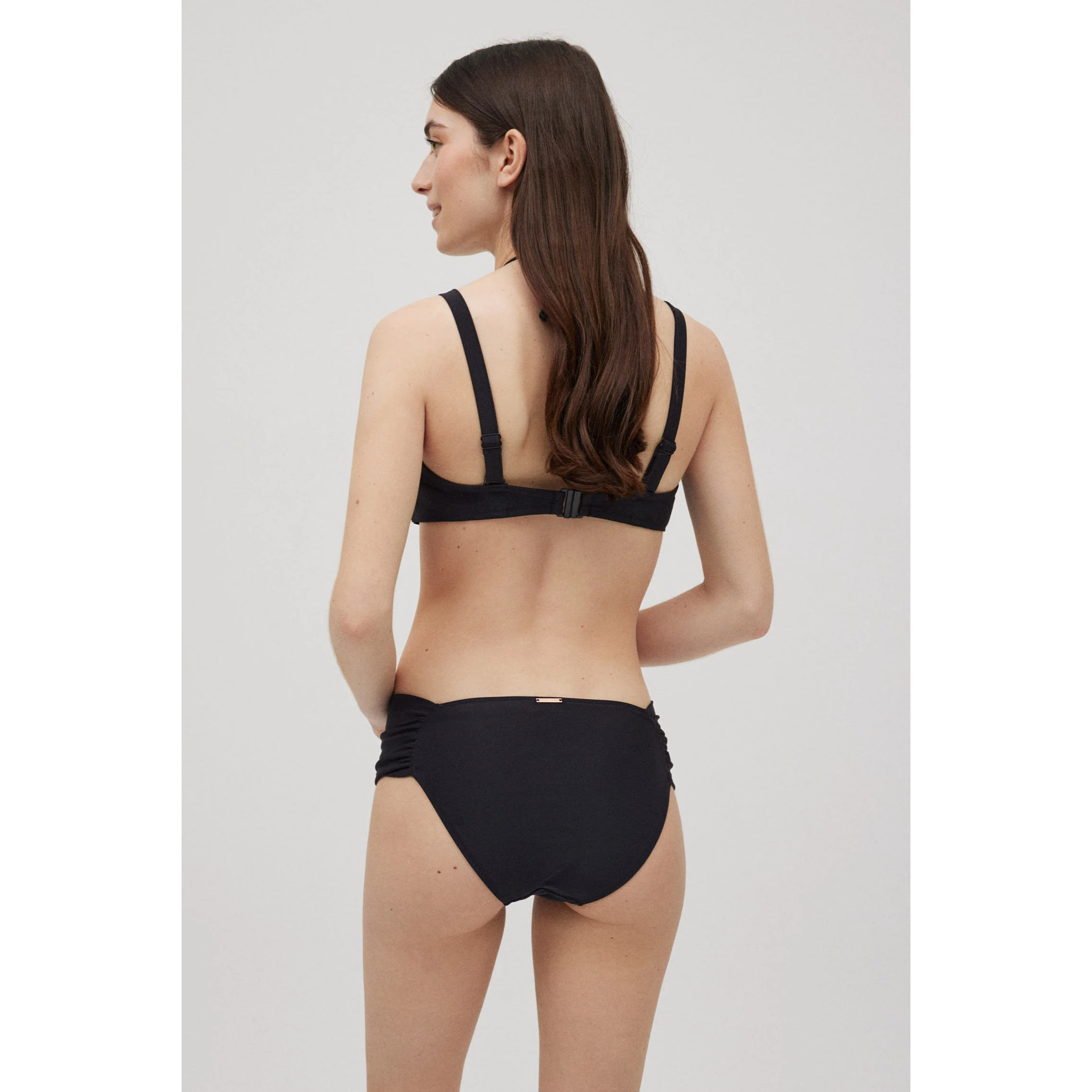 Slip bikini midi nero riducente
