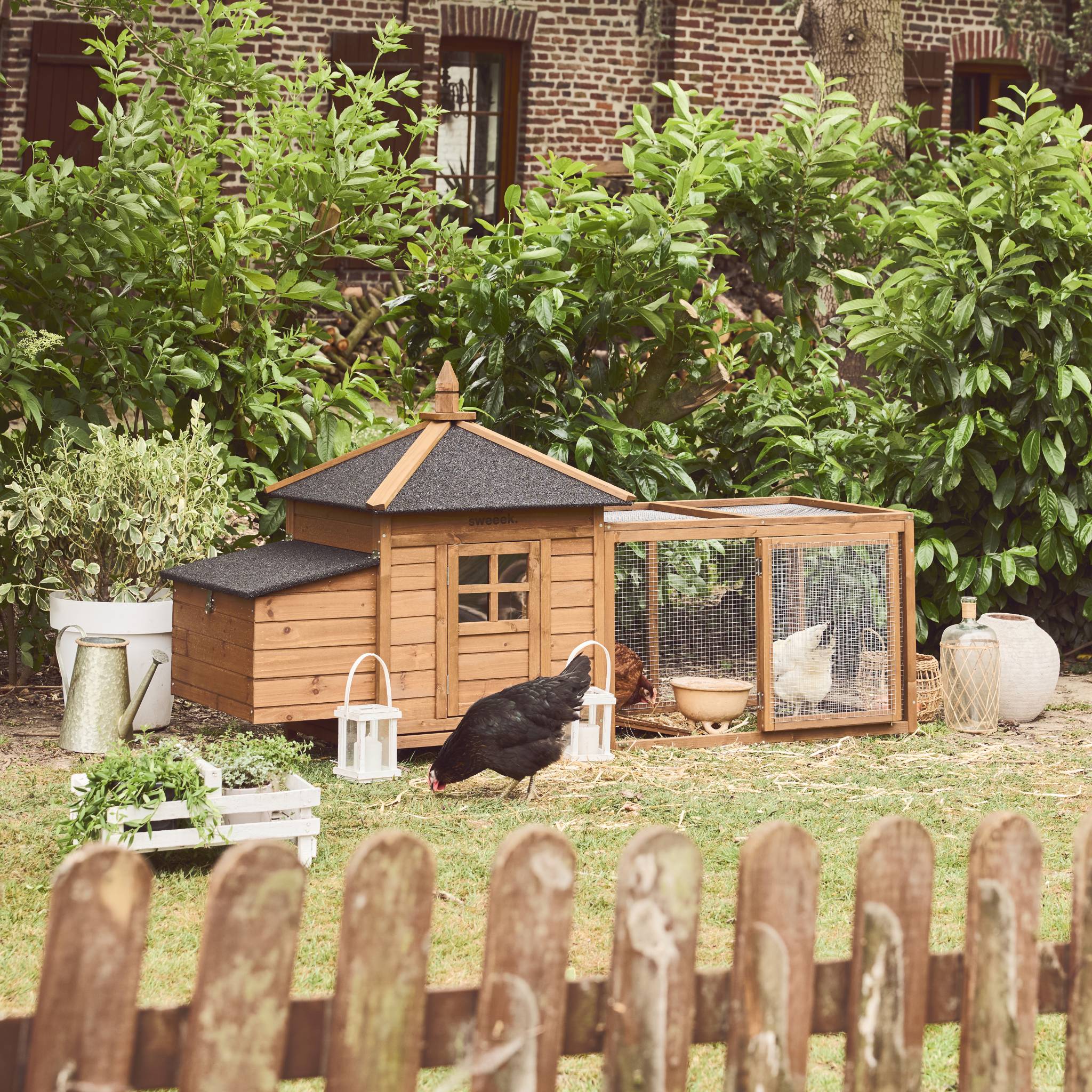 Poulailler en bois JAVA. 4 poules. cage à poule avec enclos