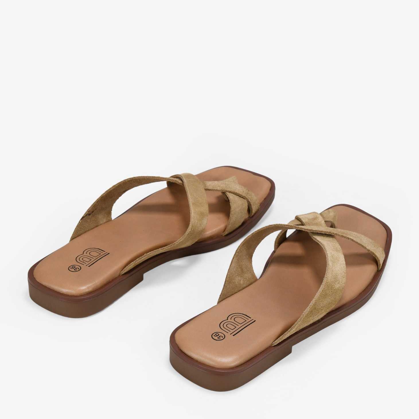 Sandalias de dedo arena en piel