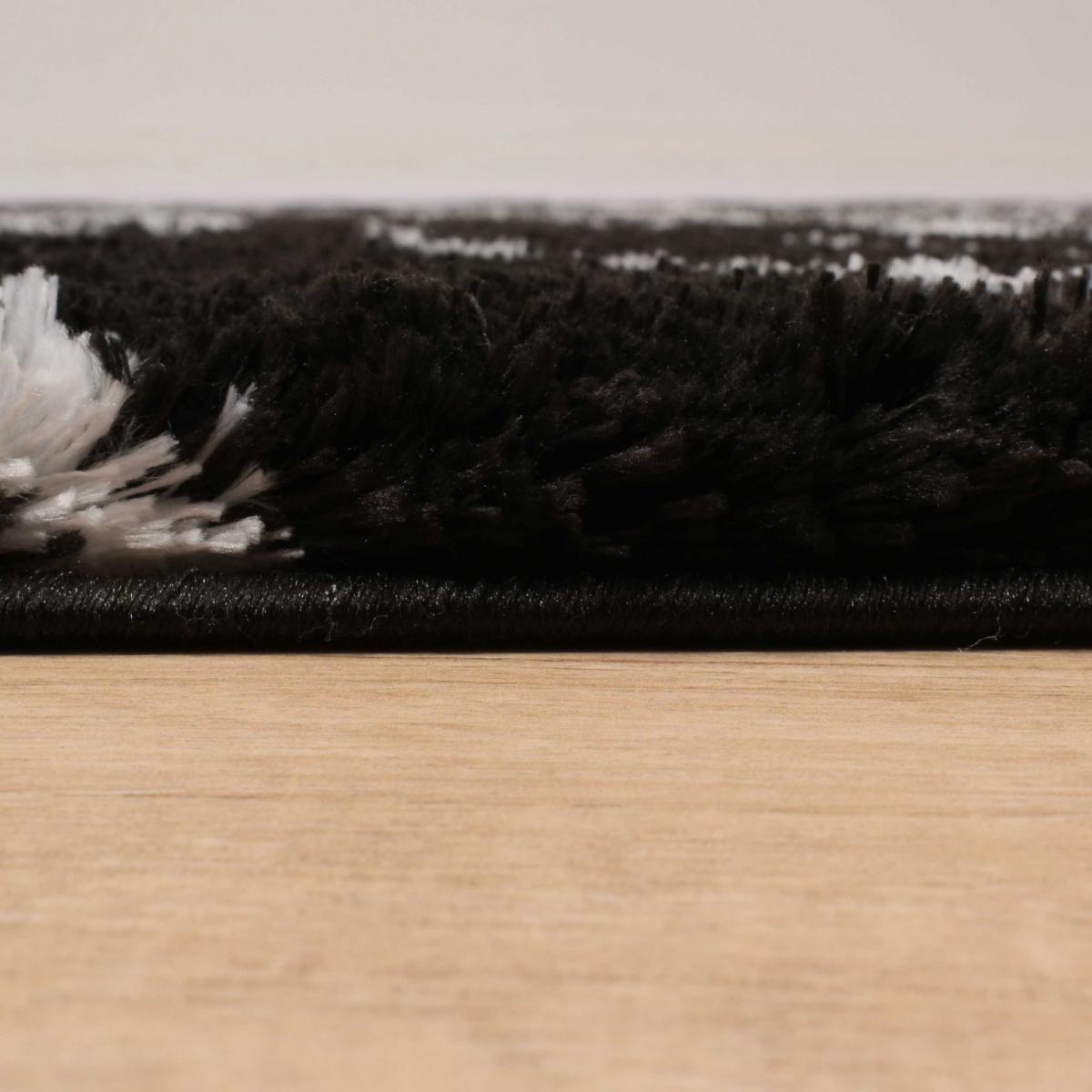 Tapis shaggy tissé motif abstrait KEBE