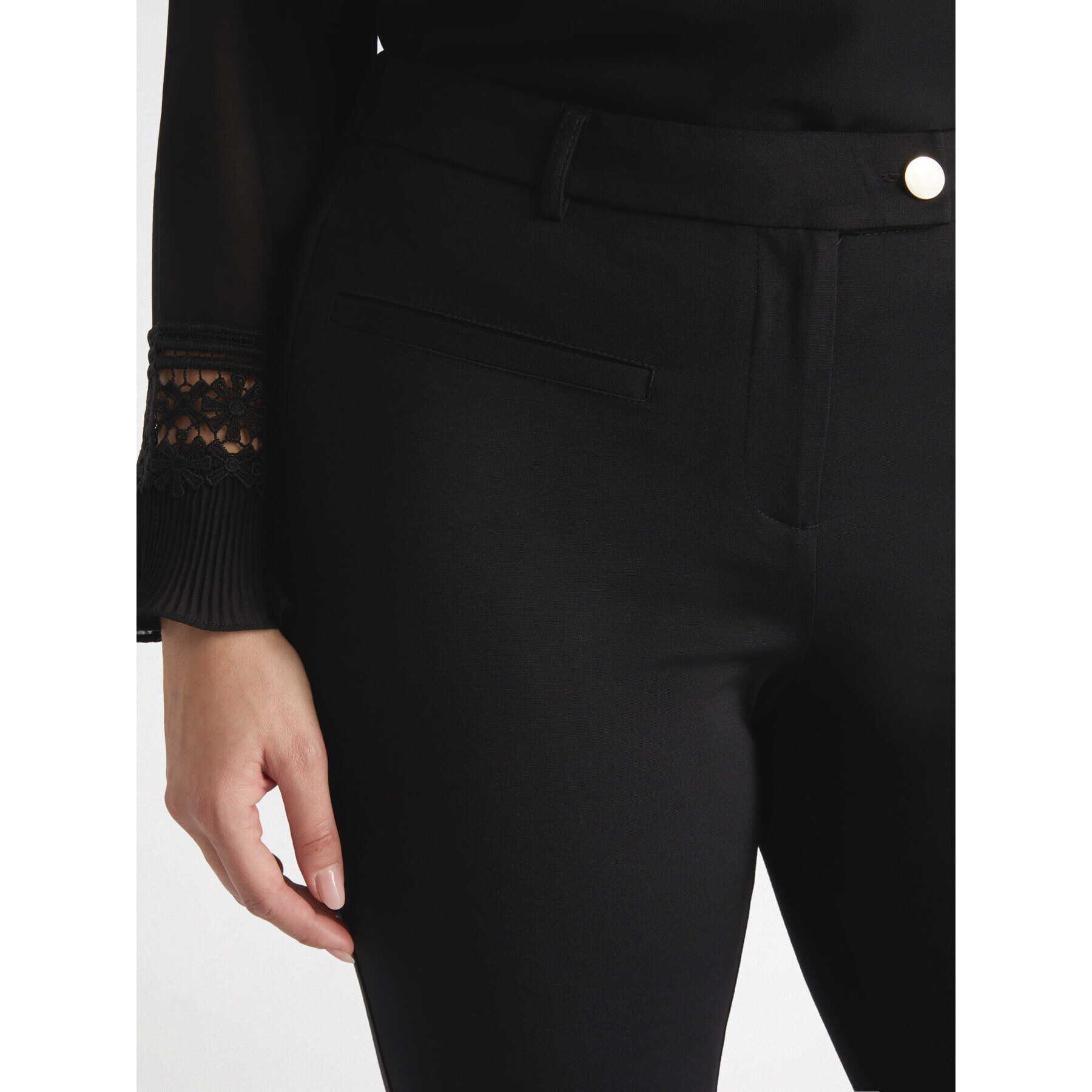 Fiorella Rubino - Pantaloni Kick Flare in punto milano - Nero