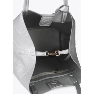 Shopper effetto pelle monogramma con logo ovale pendente