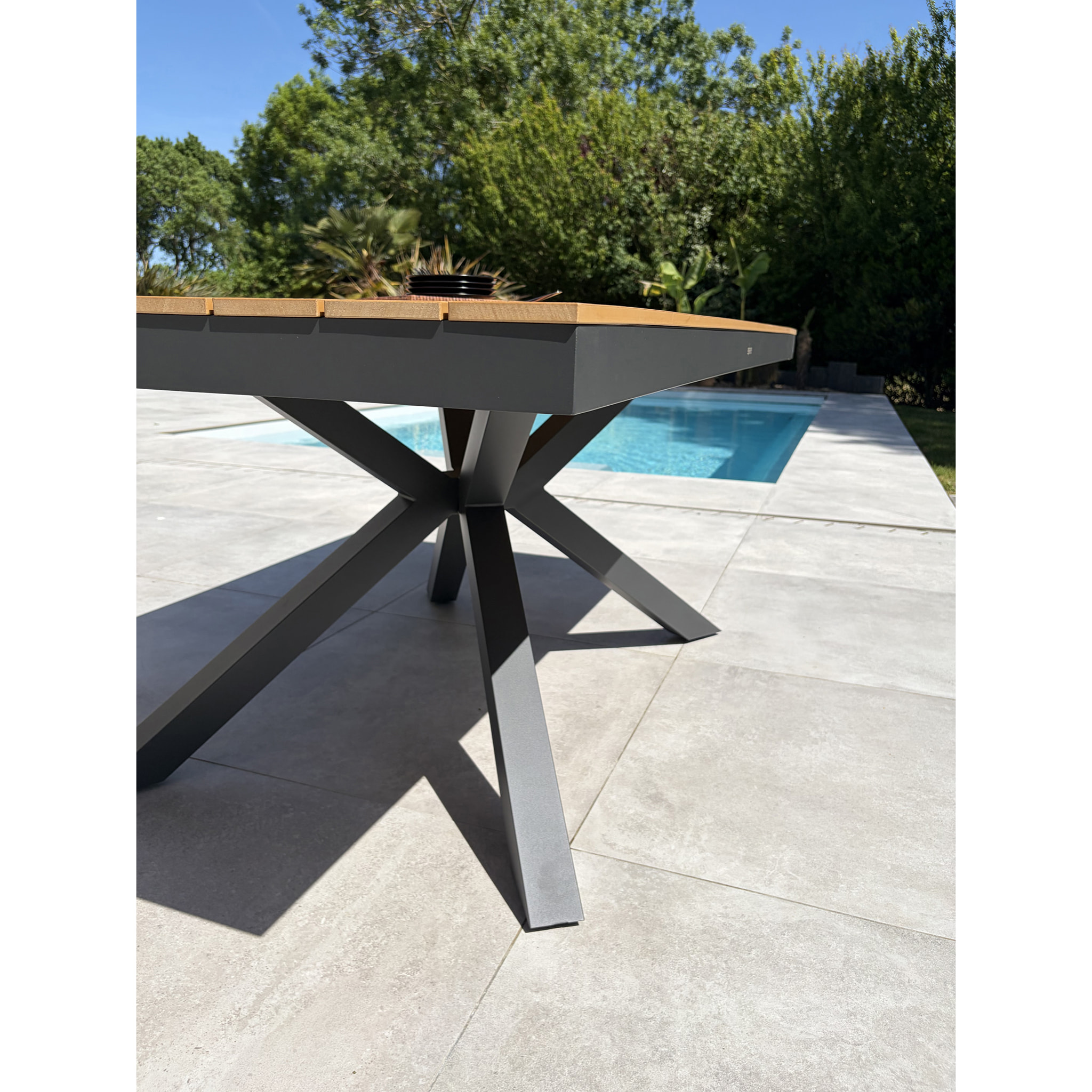 LAMU - Ensemble repas de jardin 4 places en alu - Gris anthracite