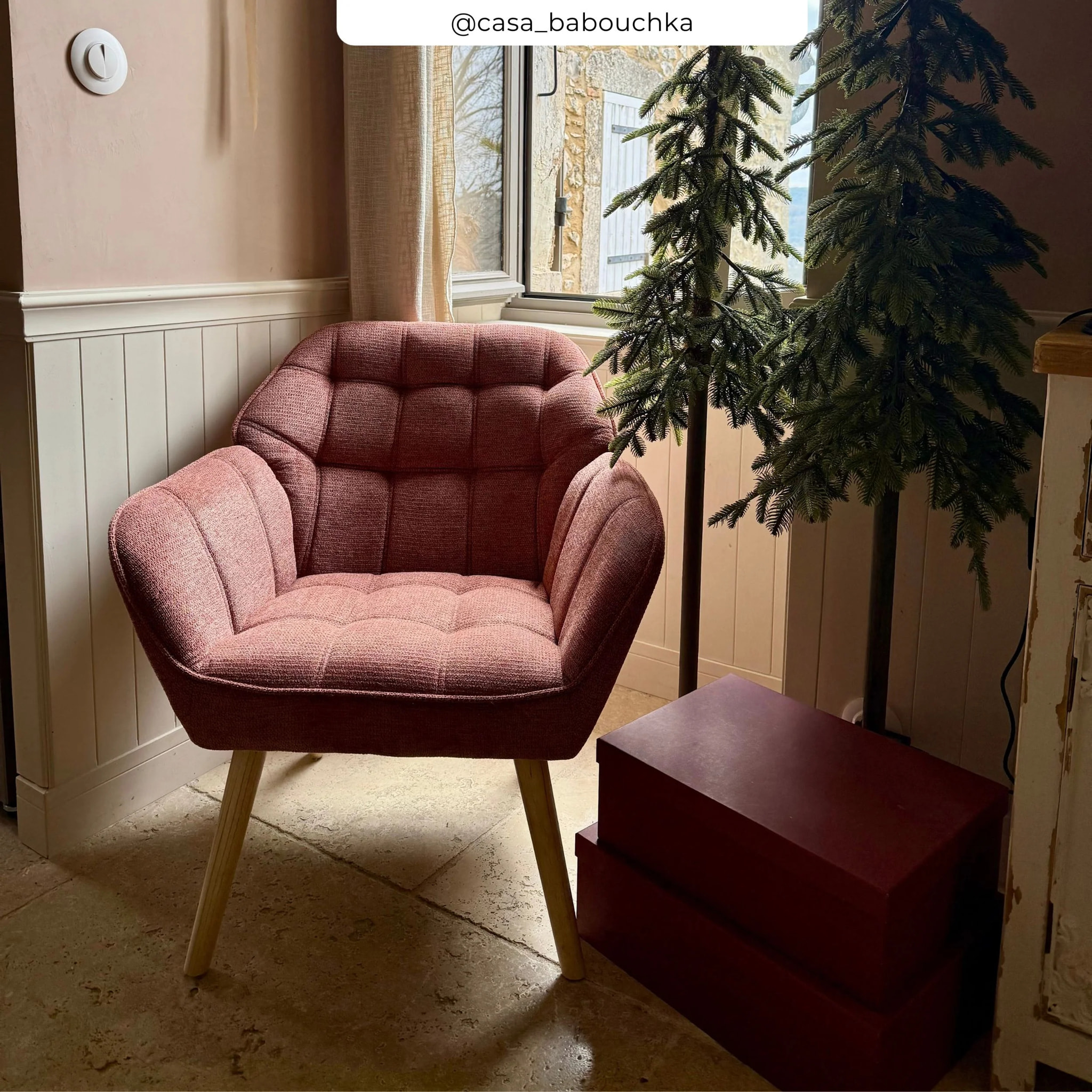 Fauteuil en tissu rouge ancien - Simba