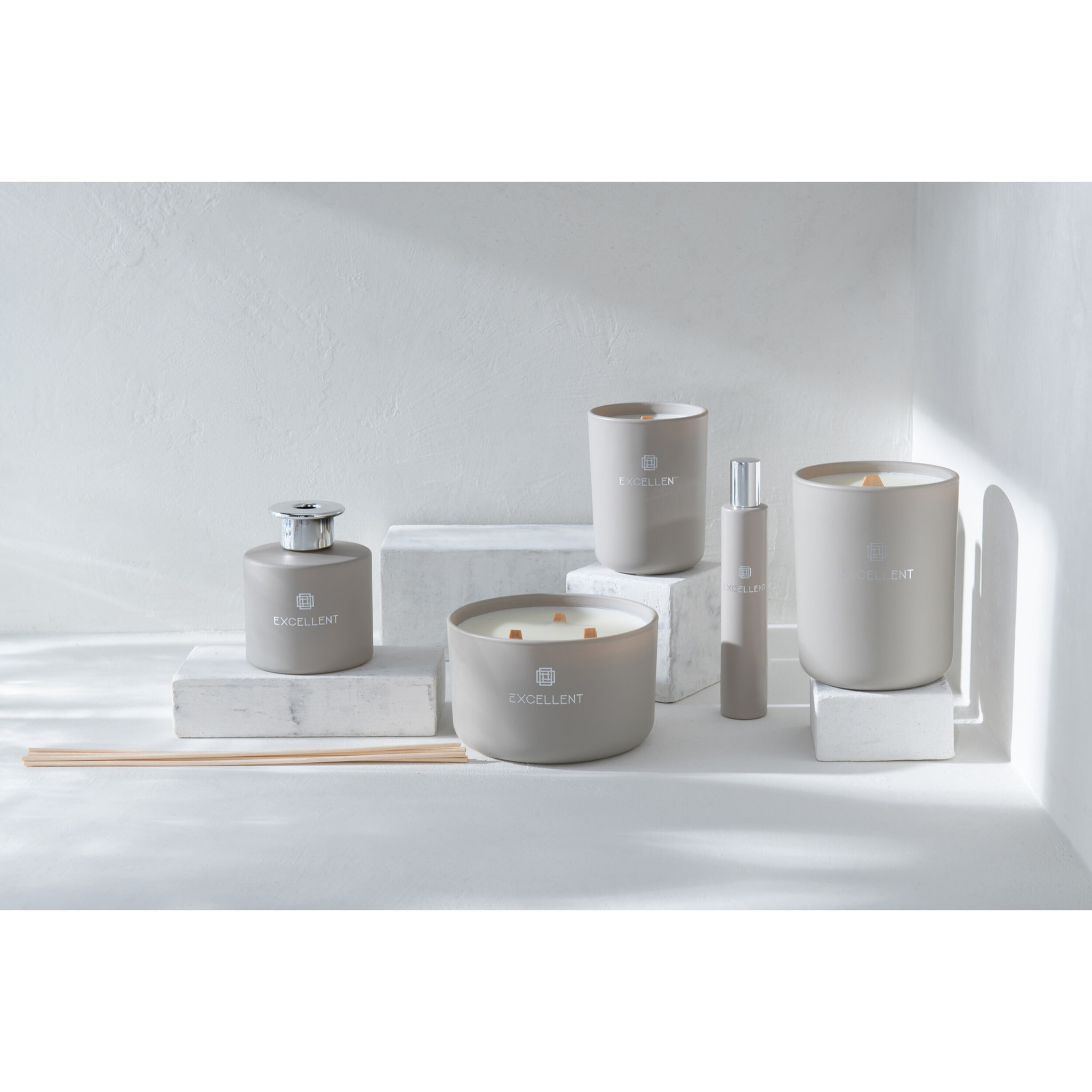 J-Line parfum de maison Excellent - Lily of the Vally - verre - beige