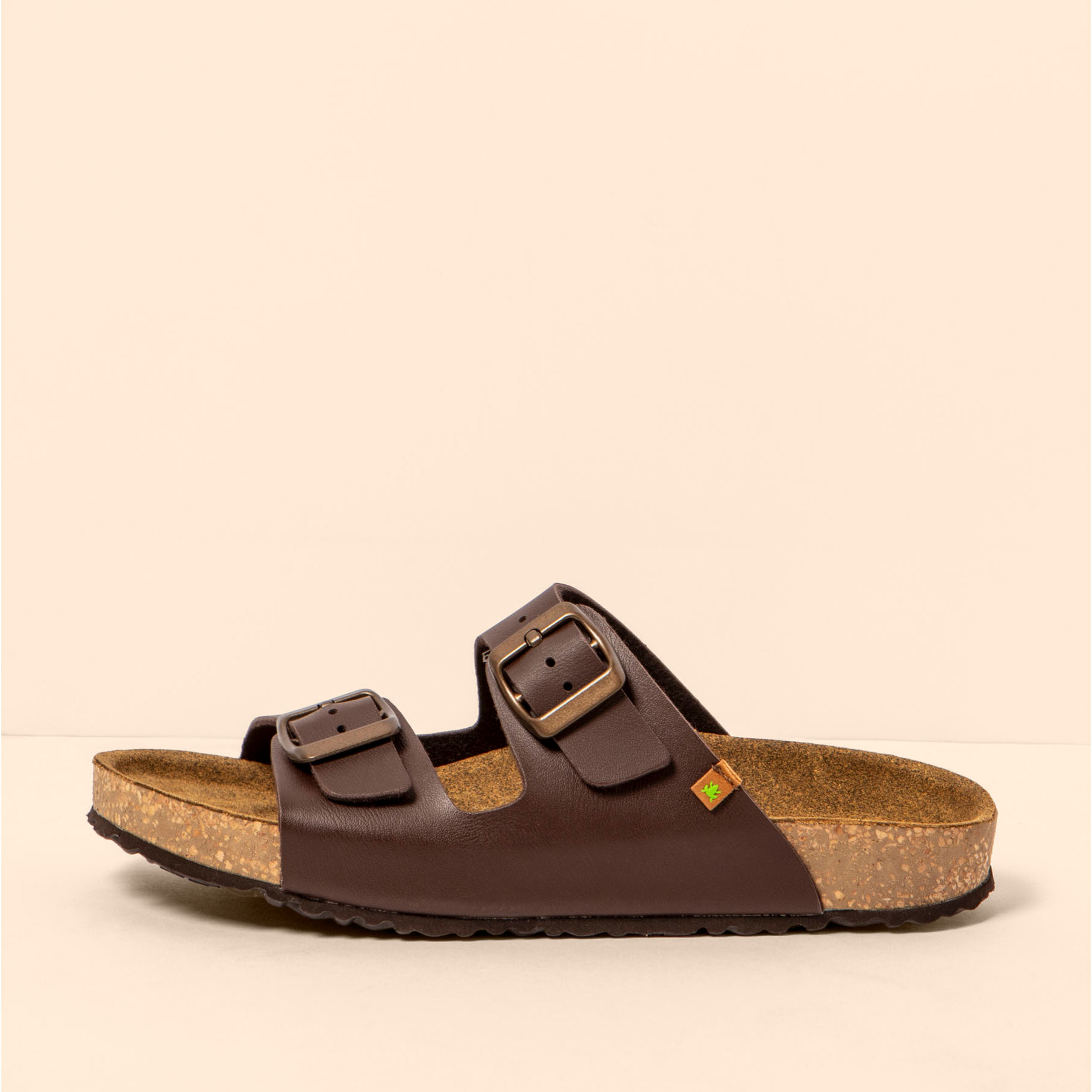 Sandalias NE50 VEGANO BROWN / WARAJI color Brown