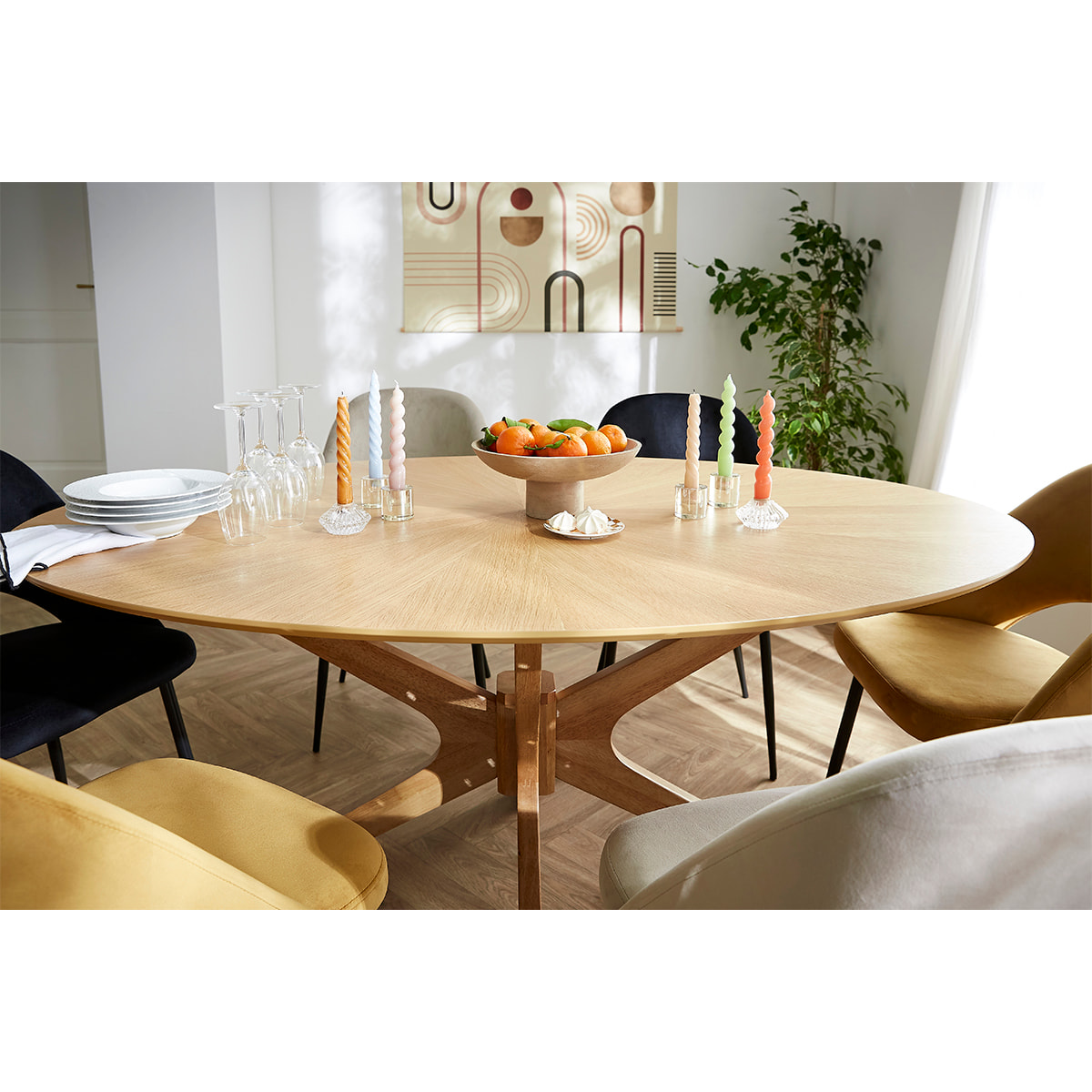 Table à manger design ovale chêne L160 cm DIELLI