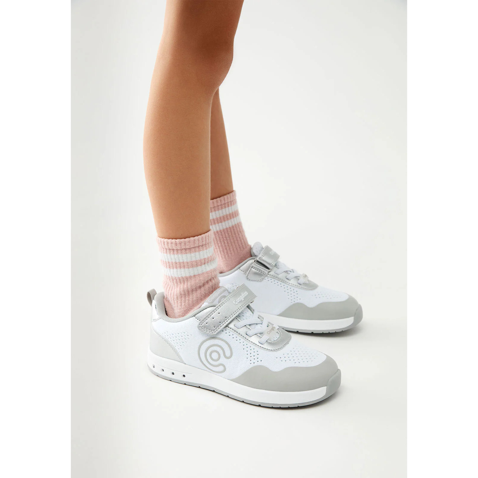 Zapatillas Deportivas Unisex Barefoot Goflex con Detalles en Plata
