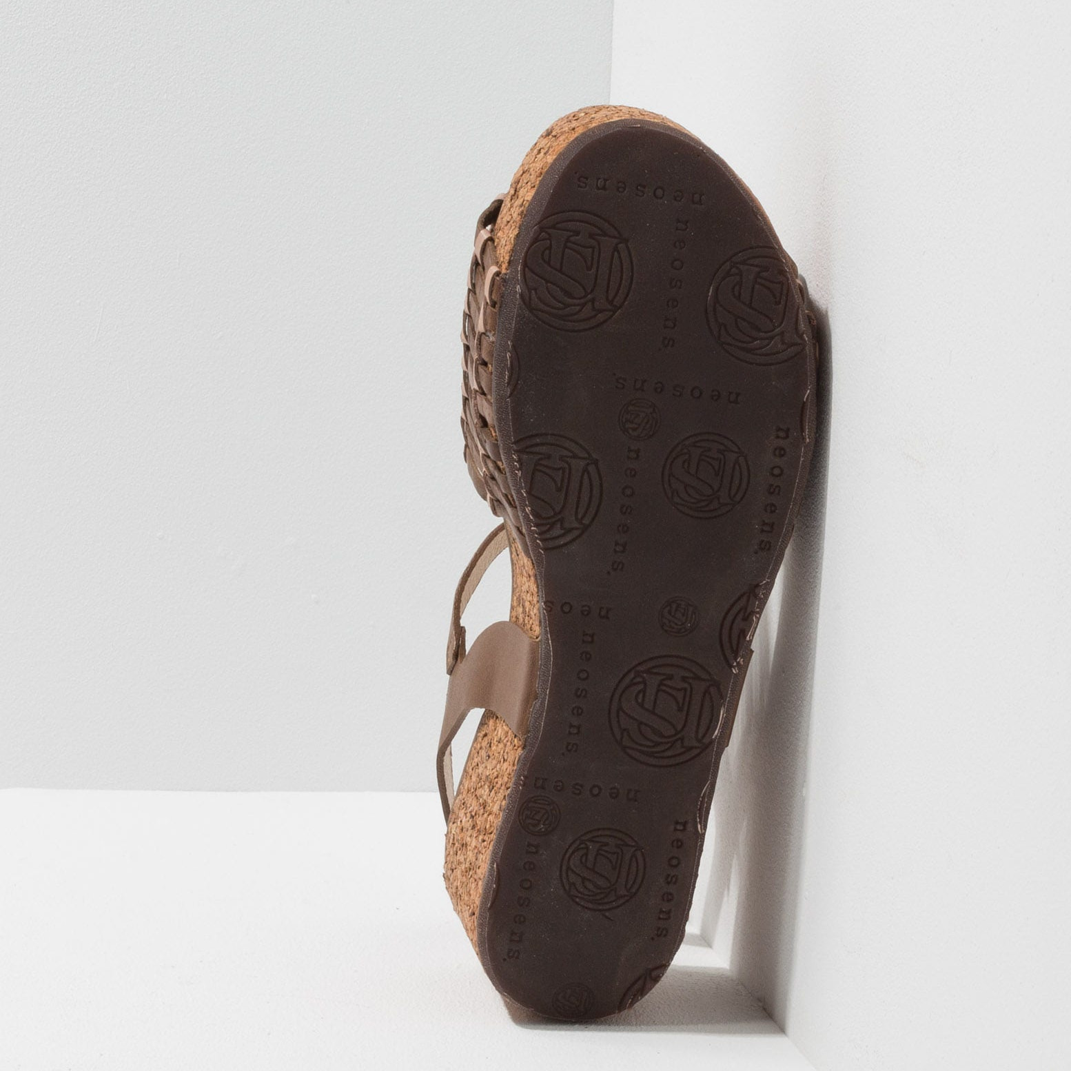 Sandalia de cuña S3220 BRAIDED TAUPE / ARROBA color Taupe