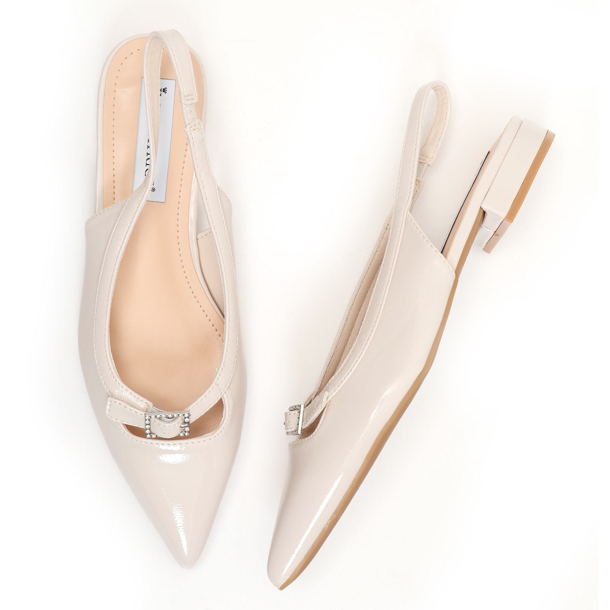 Ballerine slingback in simil pelle verniciata con fibbiatta strass