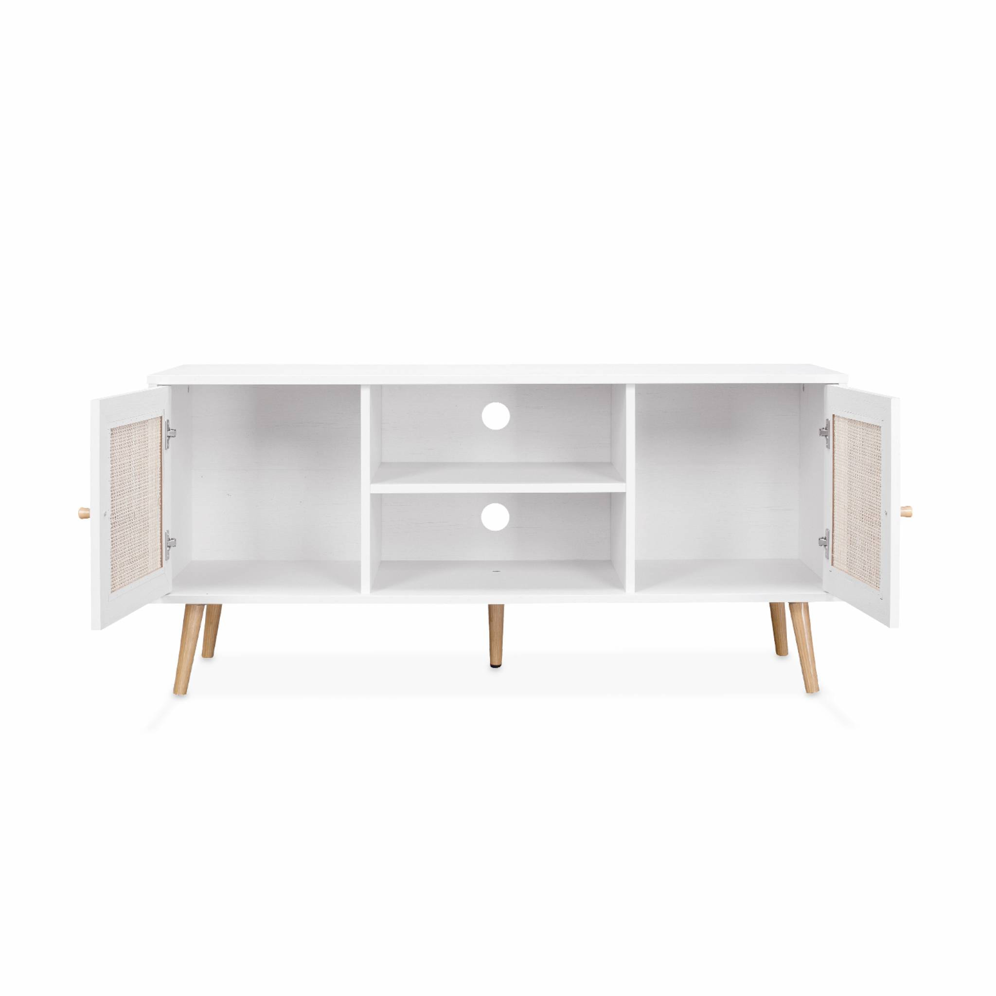 Meuble TV en cannage 120x39x56.5cm -  Bohème - Blanc. 2 niveaux. 2 étagères. 2 portes. pieds scandinaves