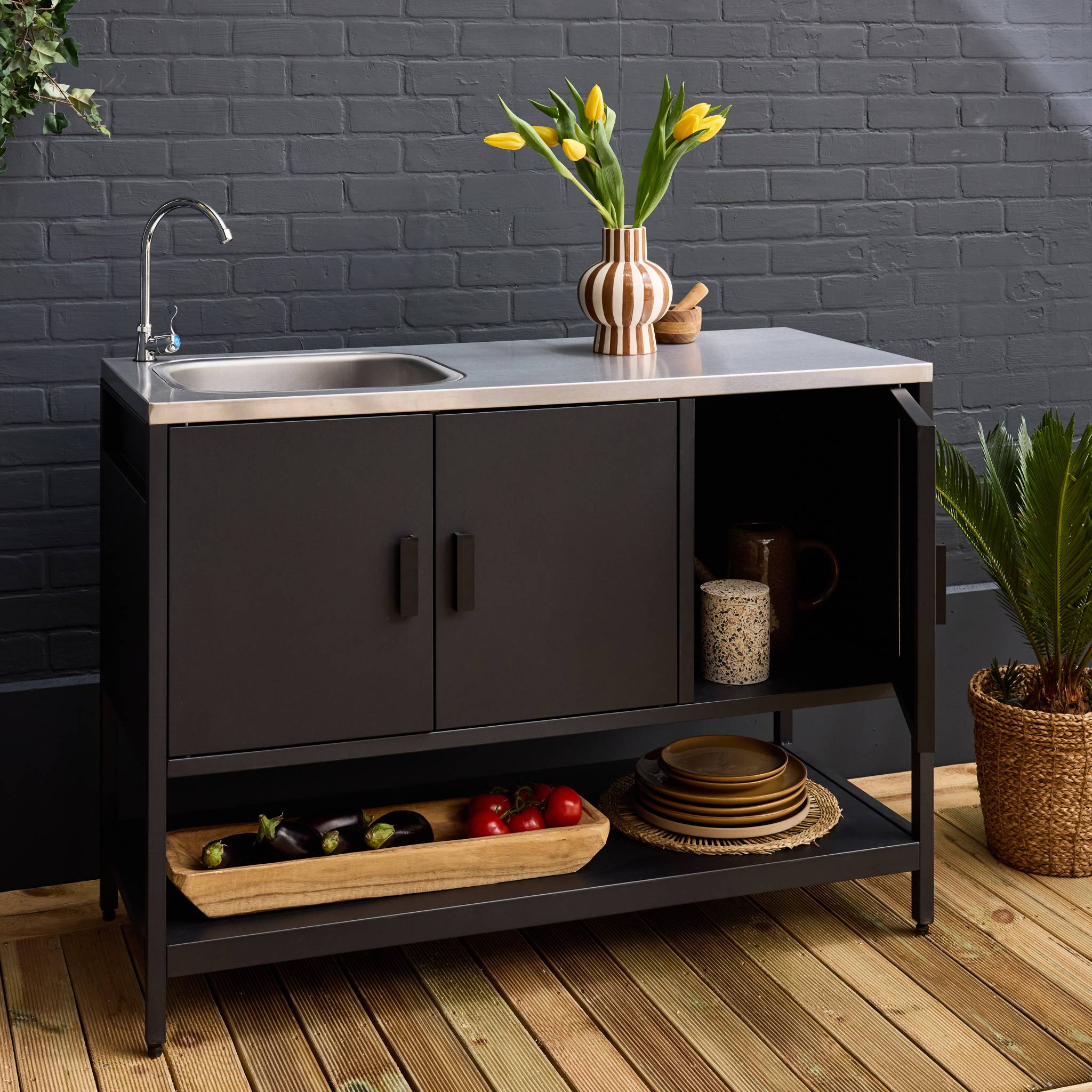 Cuisine d'extérieure en acier noir avec évier L120cm