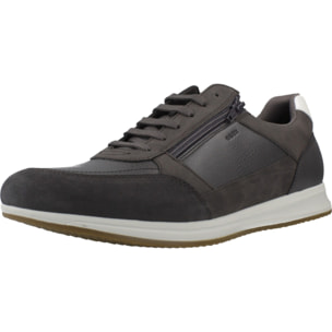 Sneakers de  Hombre de la marca GEOX  modelo U AVERY GRIS