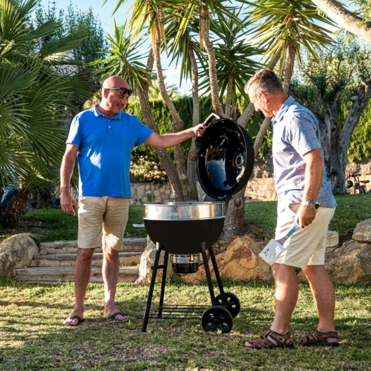 Barbecue charbon NAPOLEON Pack Kettel Pro 57cm noit mat + plancha