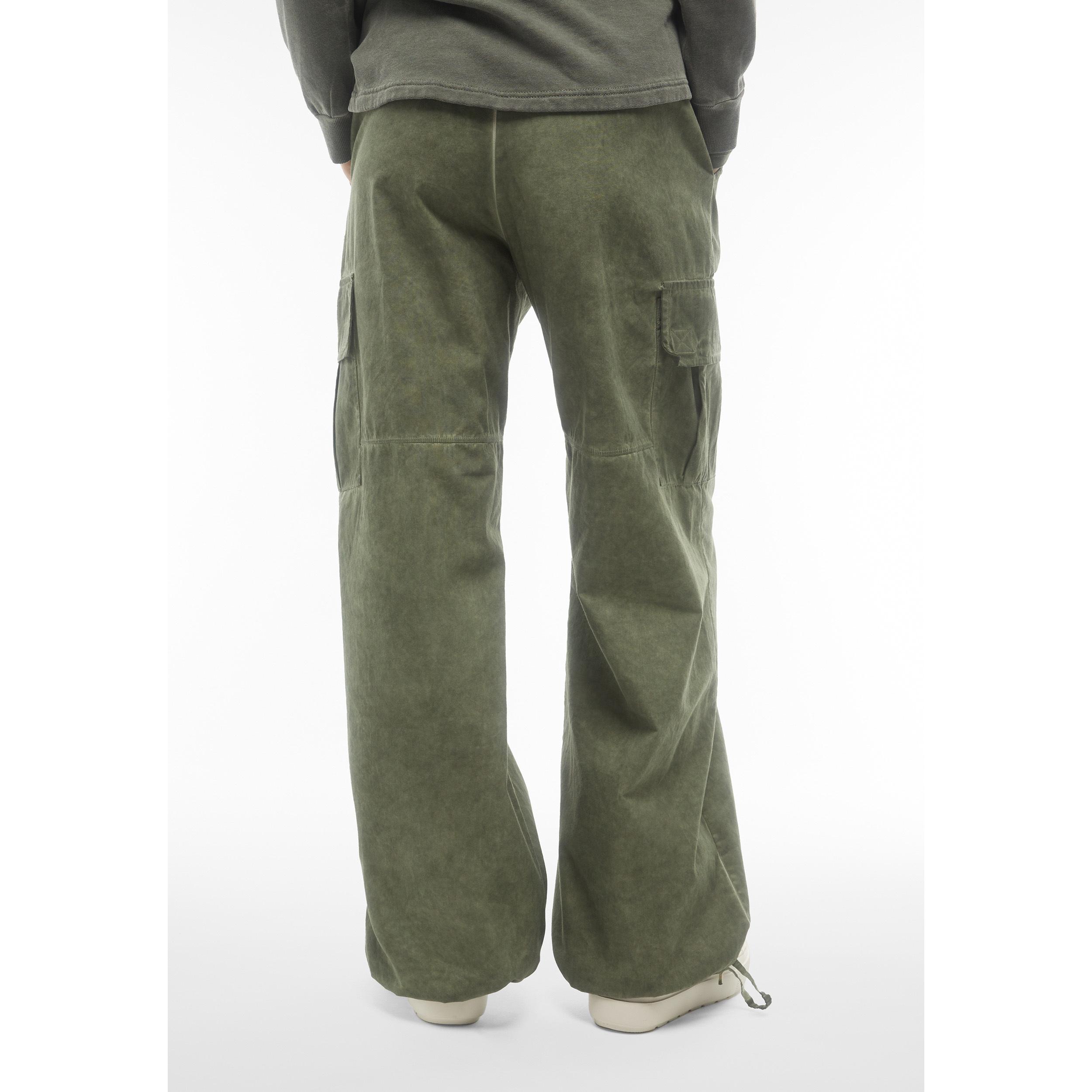 Pantaloni cargo in canvas tinto capo cold dyed