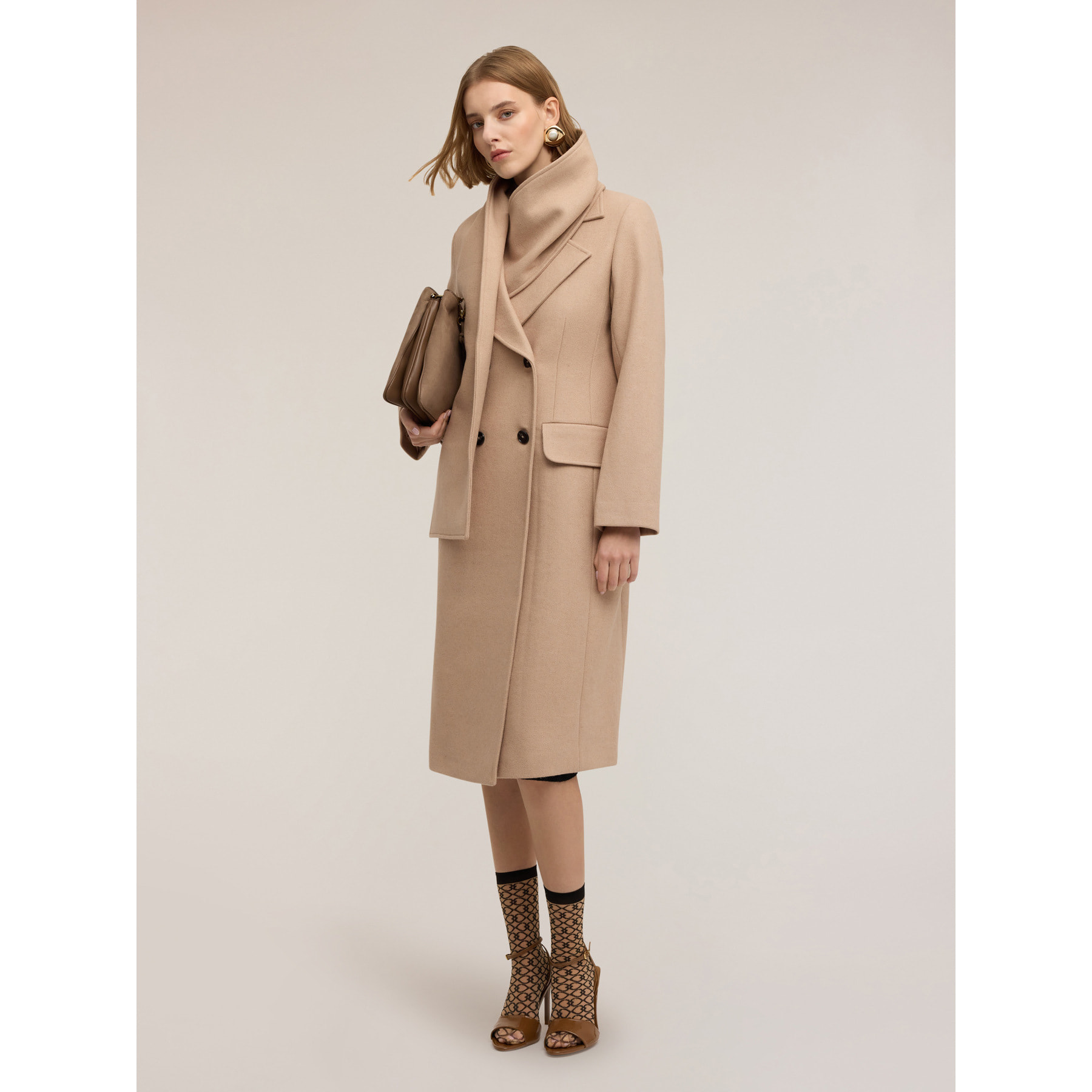 Motivi - Cappotto doppiopetto con motivo sciarpa - Beige