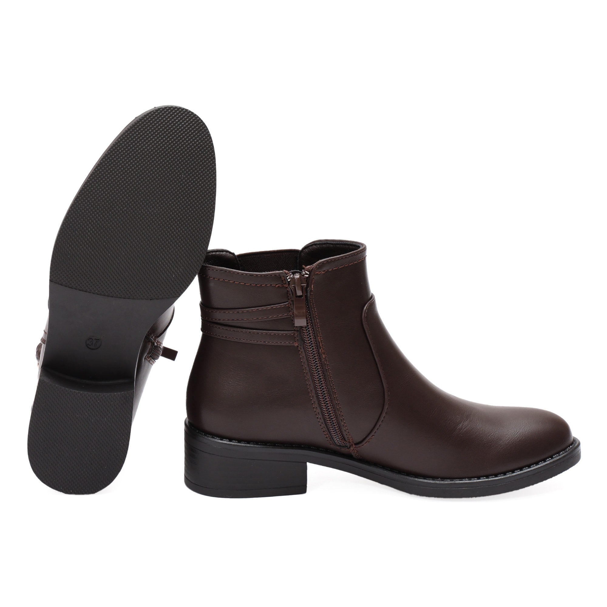 Stivaletti in simil pelle con fibbia dorata e elastico laterale