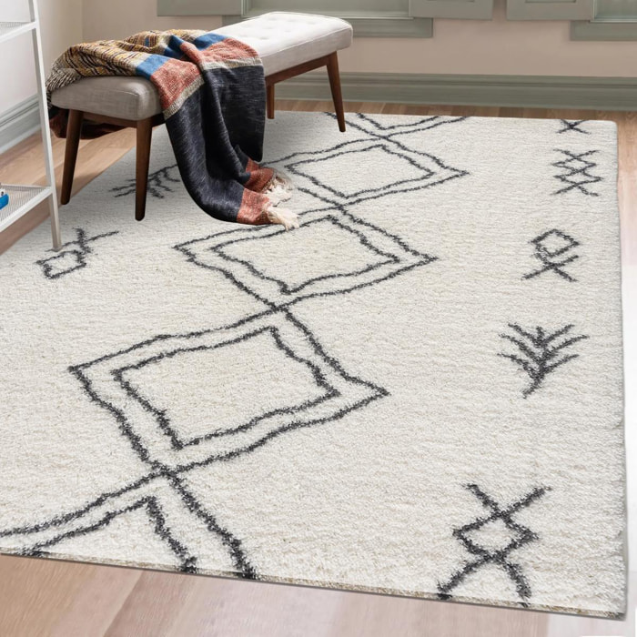 Tapis Shaggy longues mêches et aux motifs traditionnels Berbères