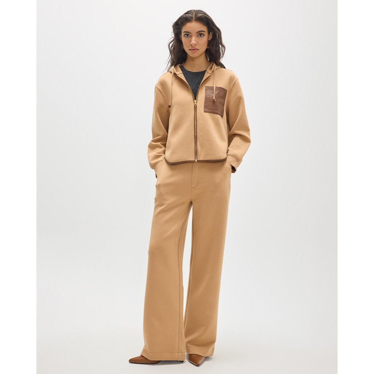 Pantaloni jogger a zampa