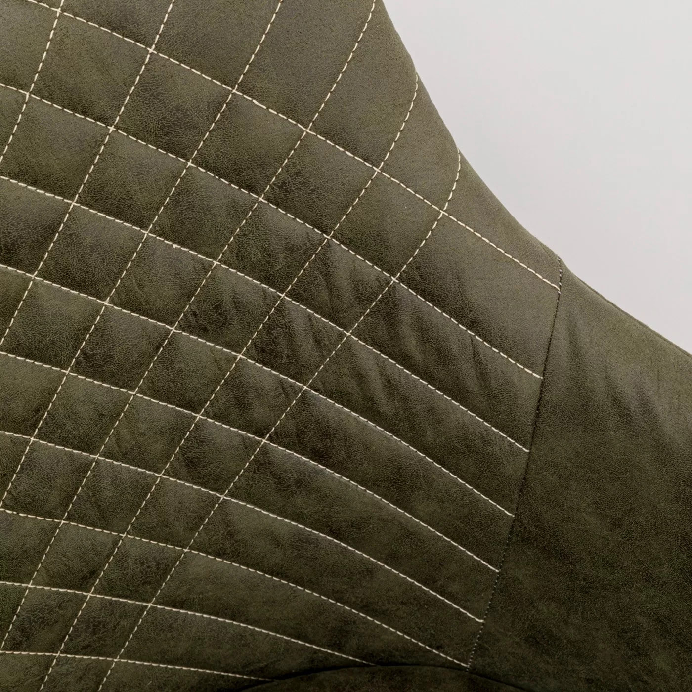 Chaise avec accoudoirs pivotante Coco verte et chêne Kare Design