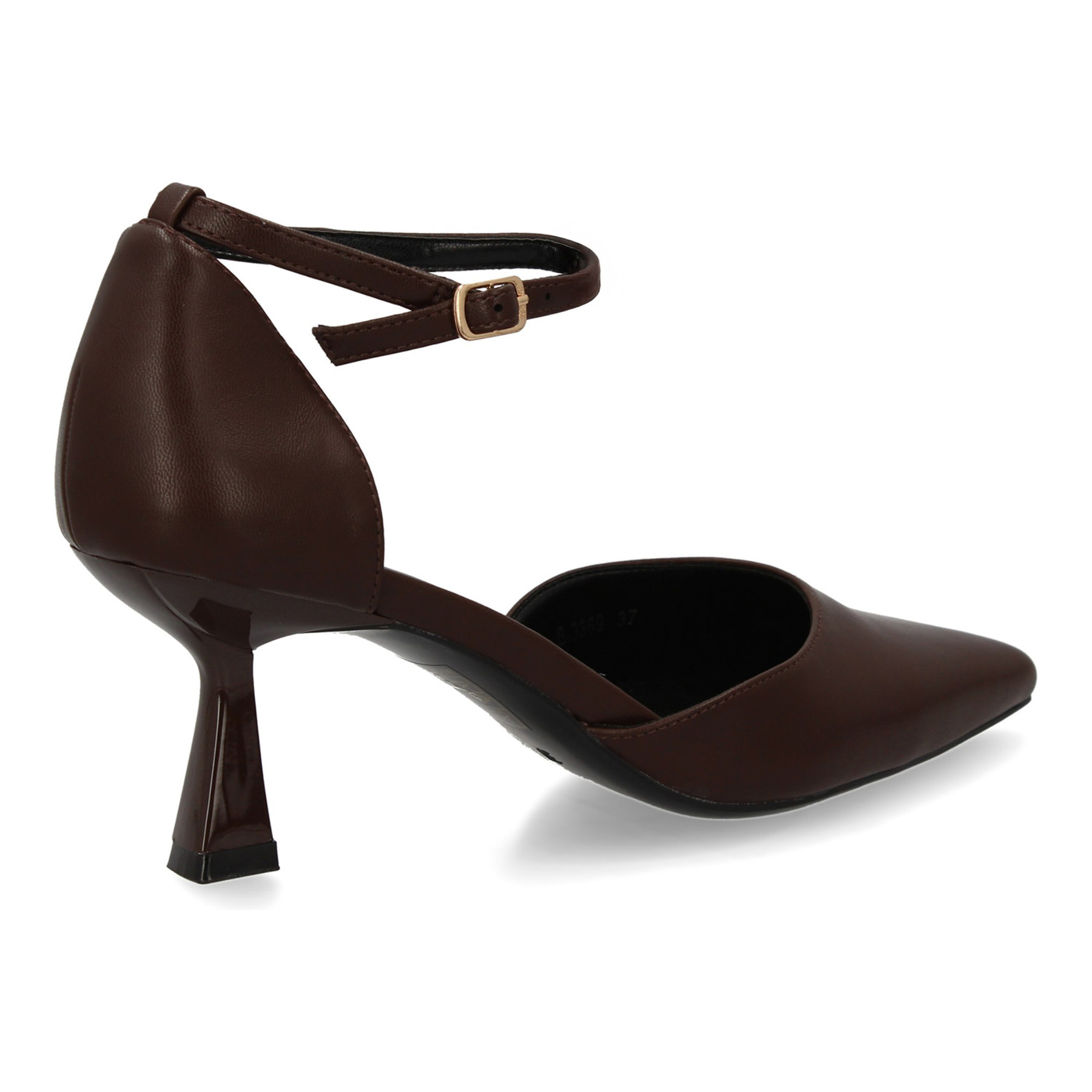 Zapato de salón con cierre de hebilla