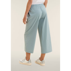 Pantaloni Cropped con Ricamo Floreale al Fondo