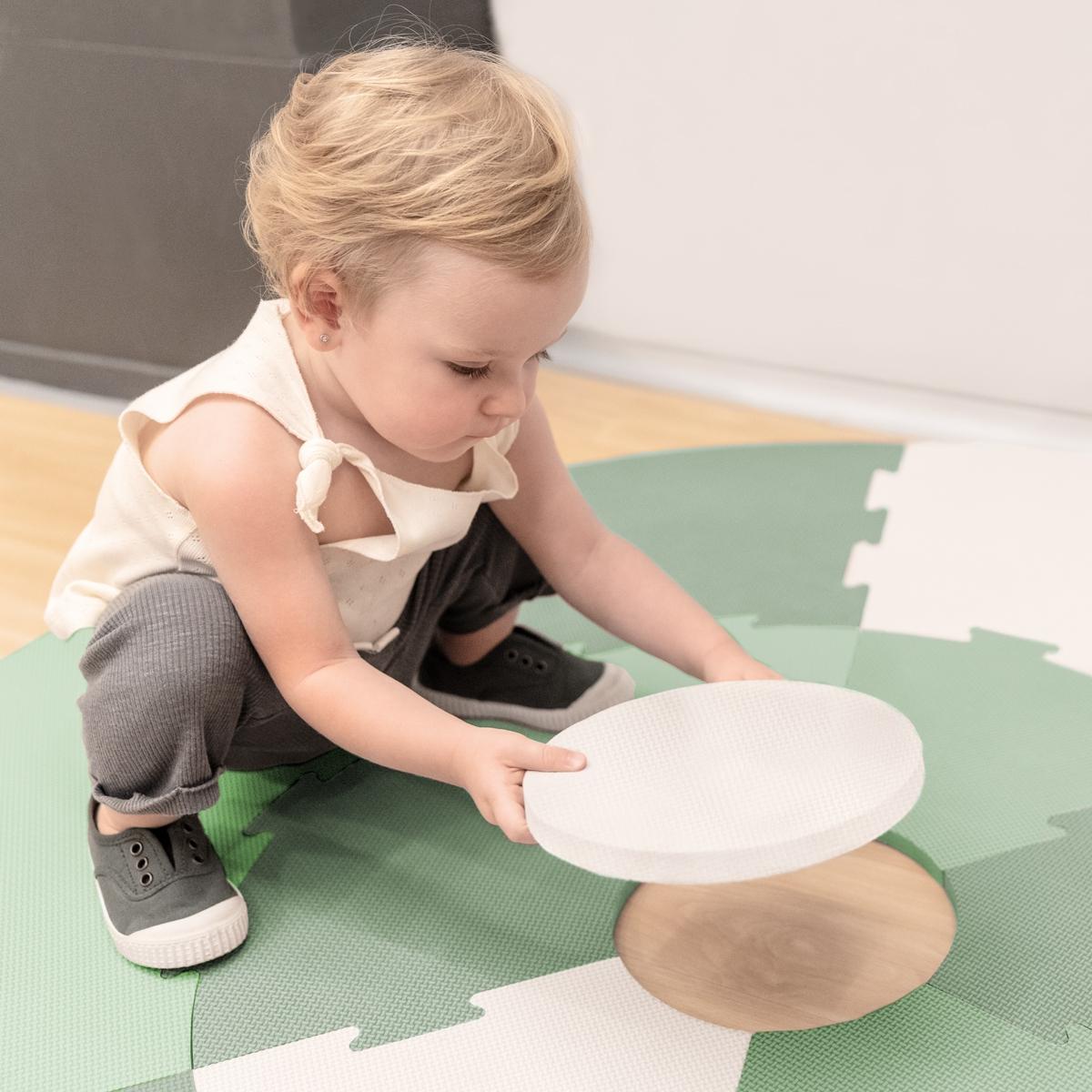 Alfombra infantil GREEN PLAYMAT redonda espuma EVA diseño puzle verde