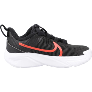 SNEAKERS NIKE STAR RUNNER 4