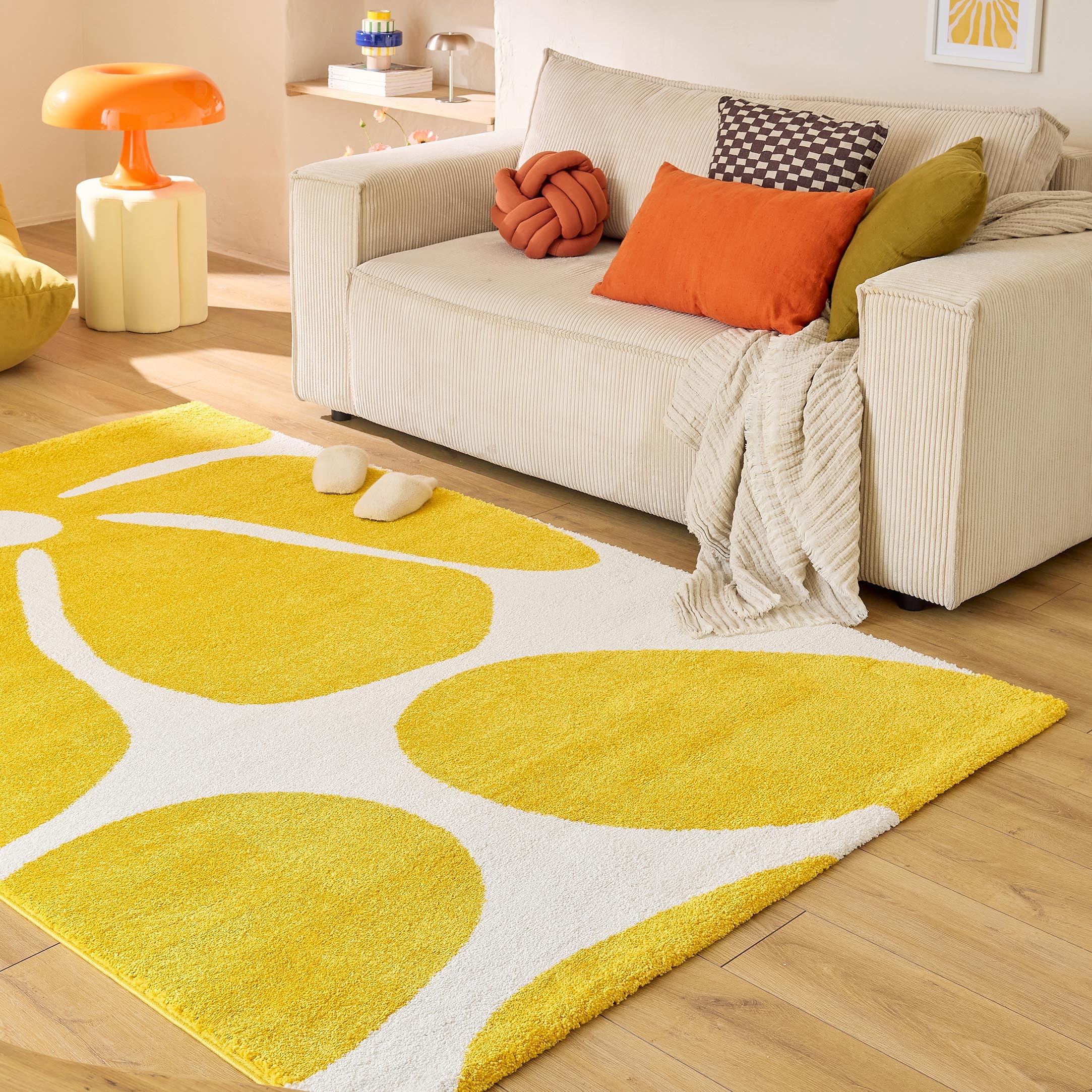 GROOVY - Tapis rétro coloré à motif fleur - Confortable et moelleux - Jaune