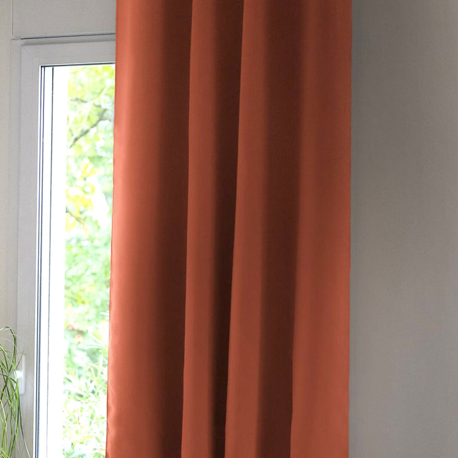 Rideau uni Occultant 100%polyester