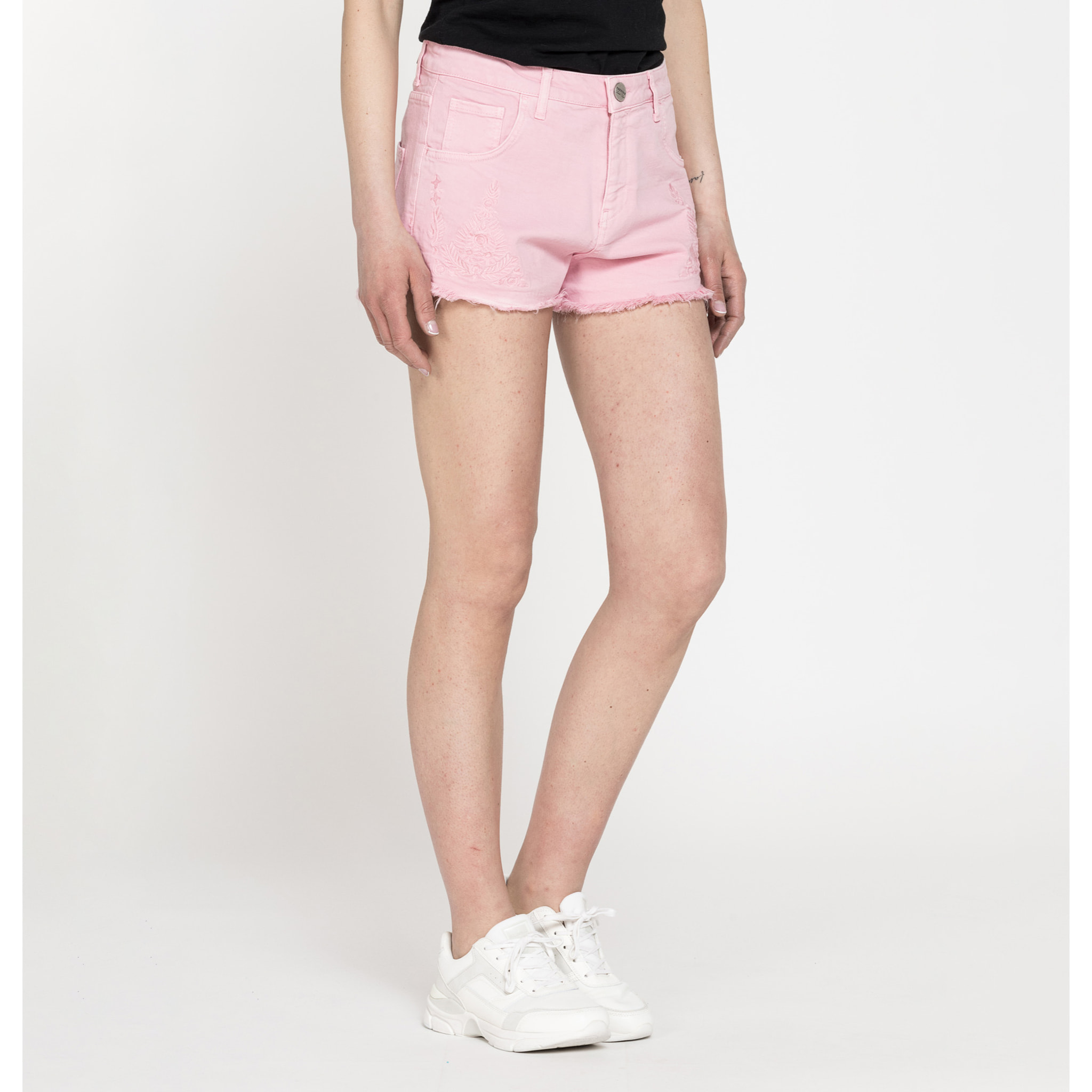 SHORT STRETCH, MODELLO 757. Vita regolare e gamba regolare.