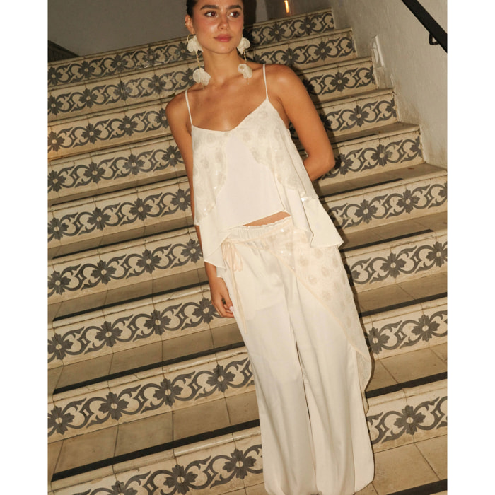 Pantalón ancho de mujer con bajo fruncido