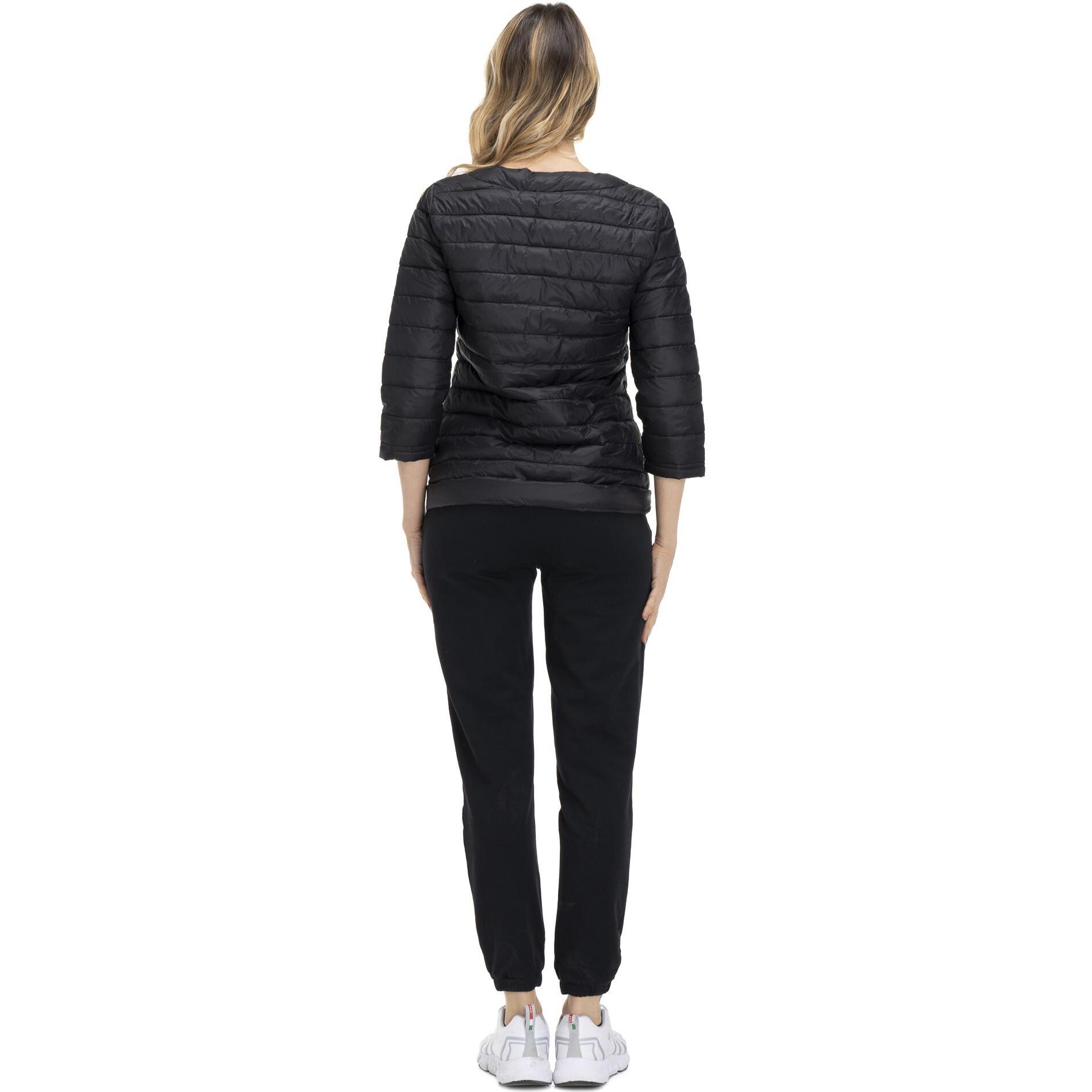 Chaqueta básica de mujer.