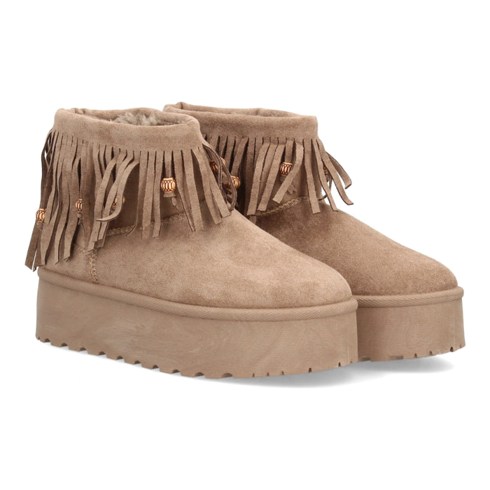 Botín australiano mujer con flecos y plataforma