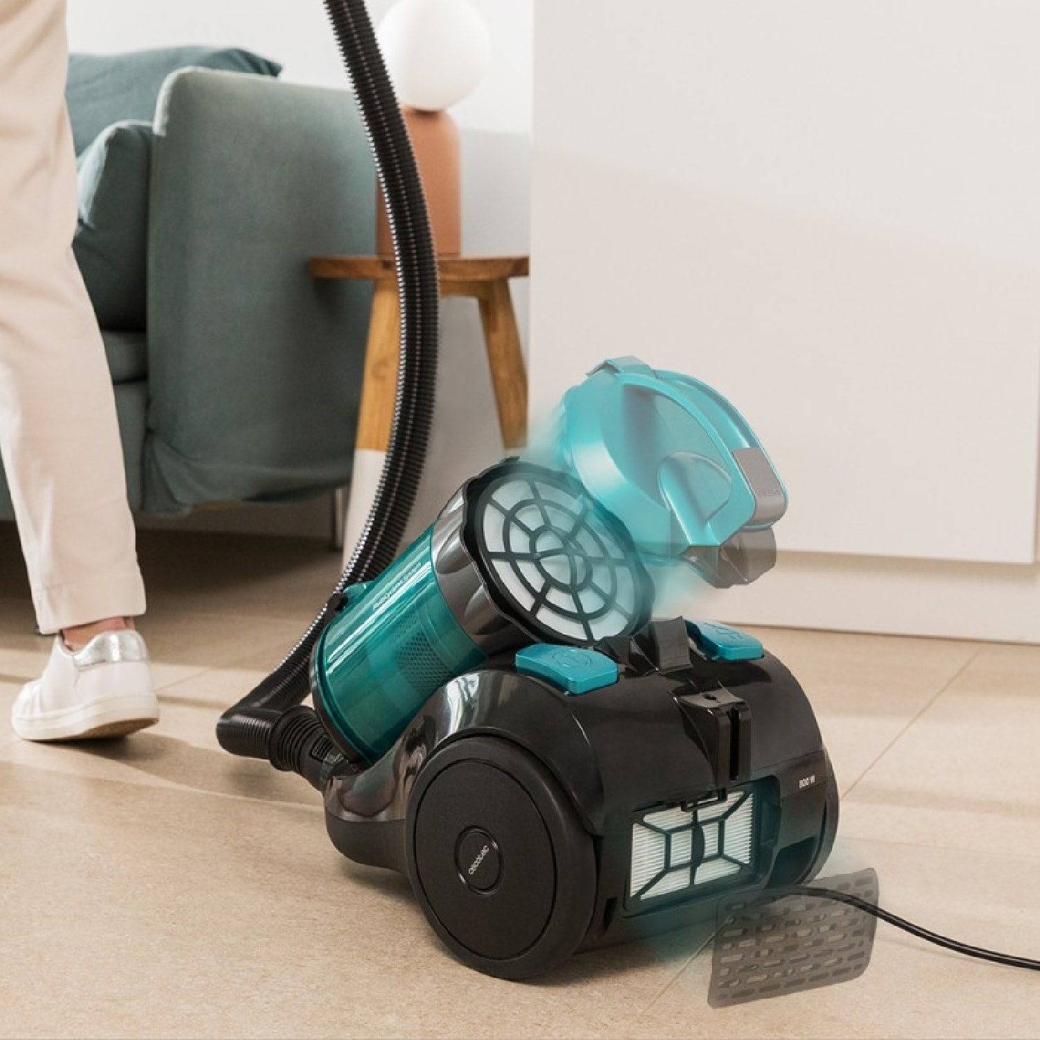 Cecotec Aspirateur-traîneau sans sac Conga RockStar Multicyclonic