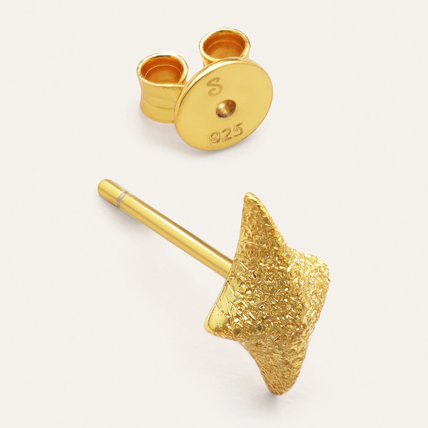 Pendiente Suelto Organic Star Spark Plata Baño Oro