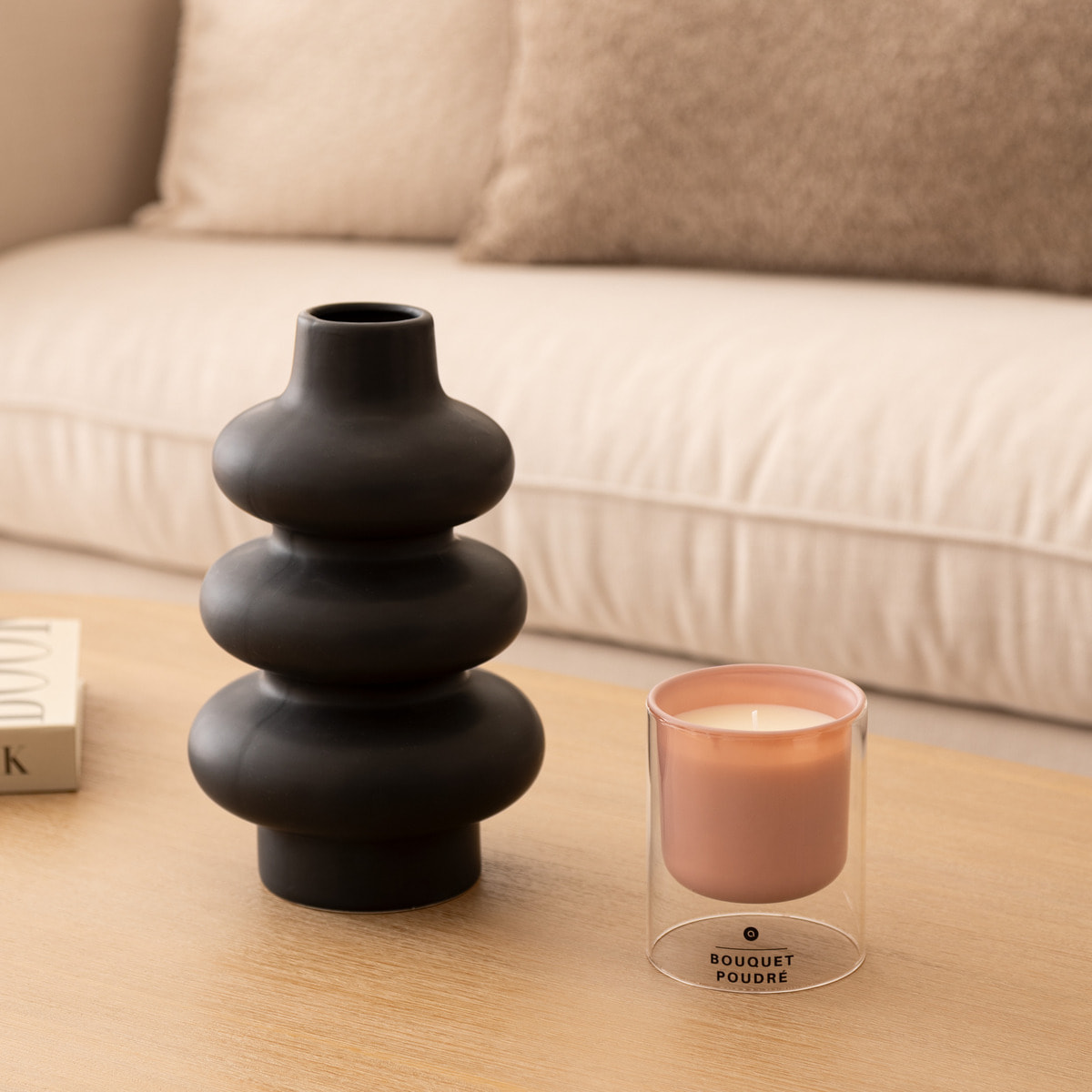 Bougie parfumée Ilan bouquet poudré 220g