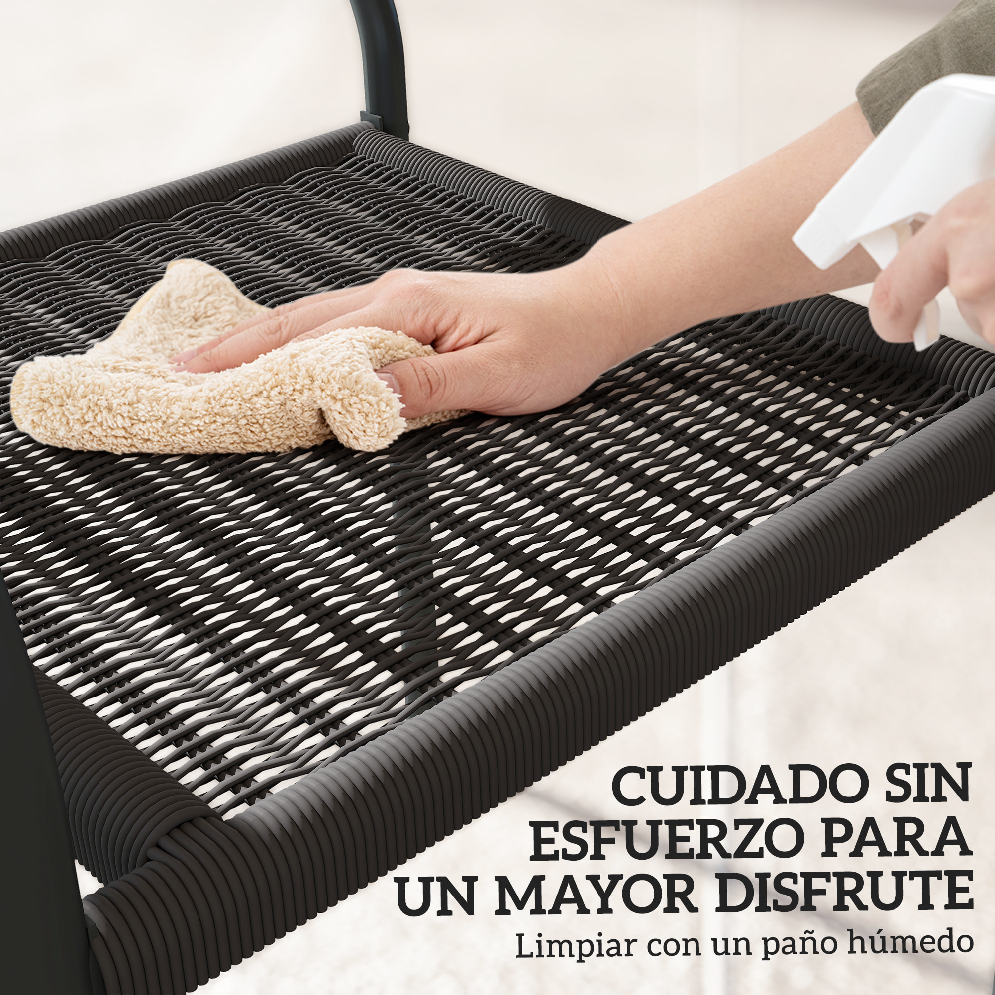 Juego de 4 Sillas de Jardín Exterior Apilables, Sillas de Comedor Exterior Efecto Ratán, con Reposabrazos, Marco de Acero, Resistente a la Intemperie y Ligero, 55x60x83 cm, Negro