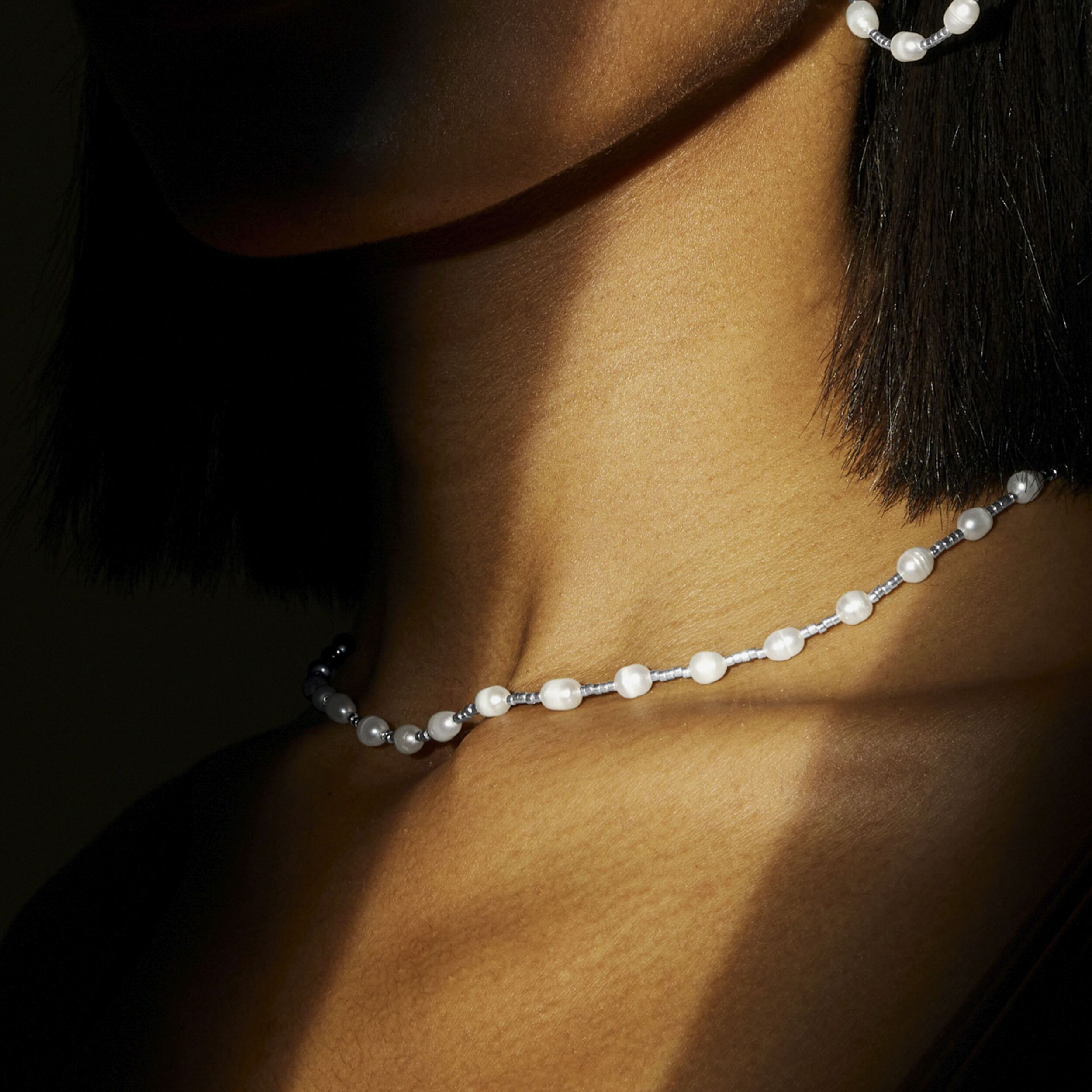 Collar de Perla Blanca acabado en rodio