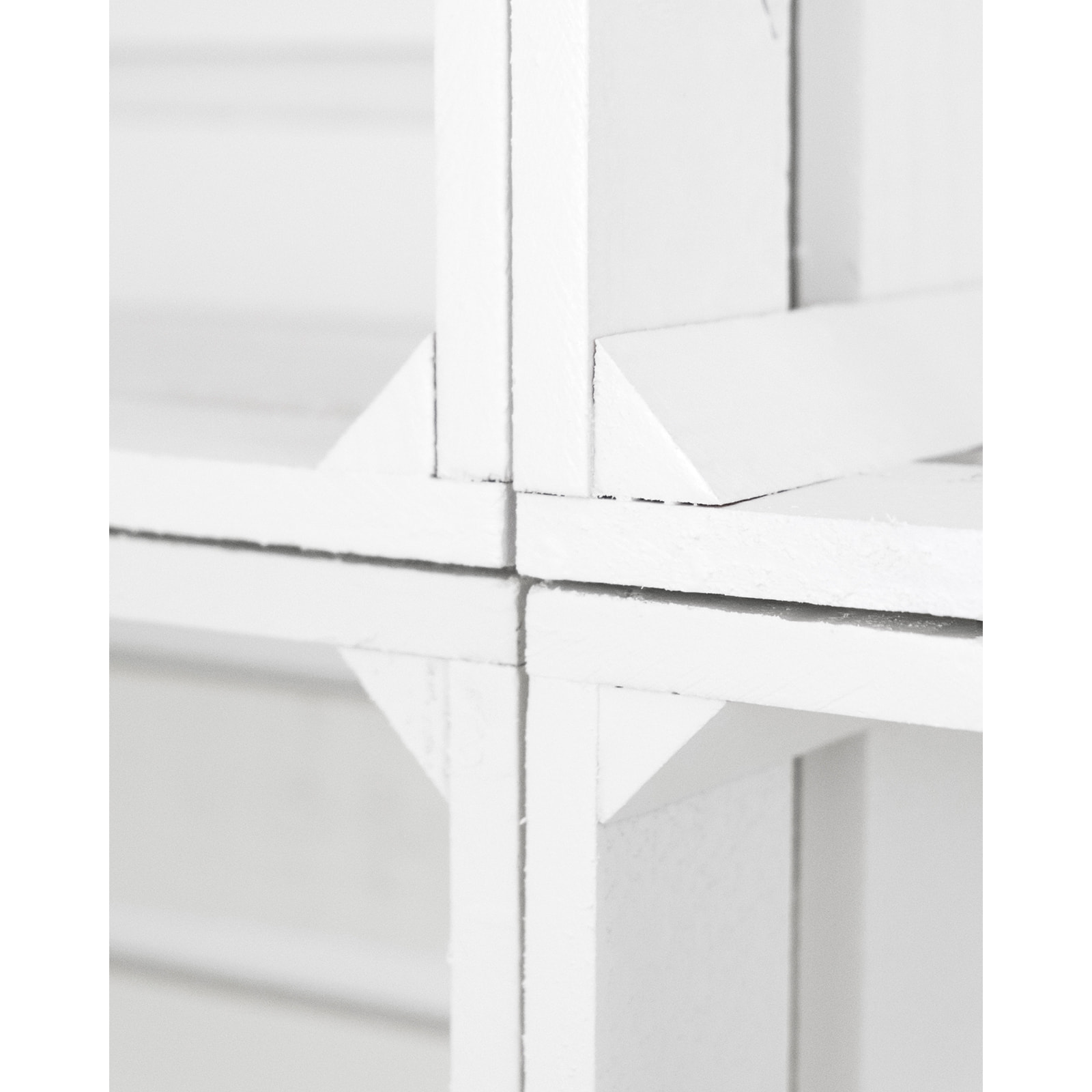 Pack de 6 cajas de madera maciza en tono blanco grandes Alto: 25.5 Largo: 49 Ancho: 29.5