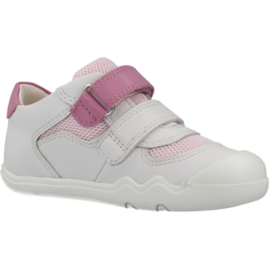 Zapatillas Niña de la marca GEOX  modelo B STEPPIEUP BLANCO
