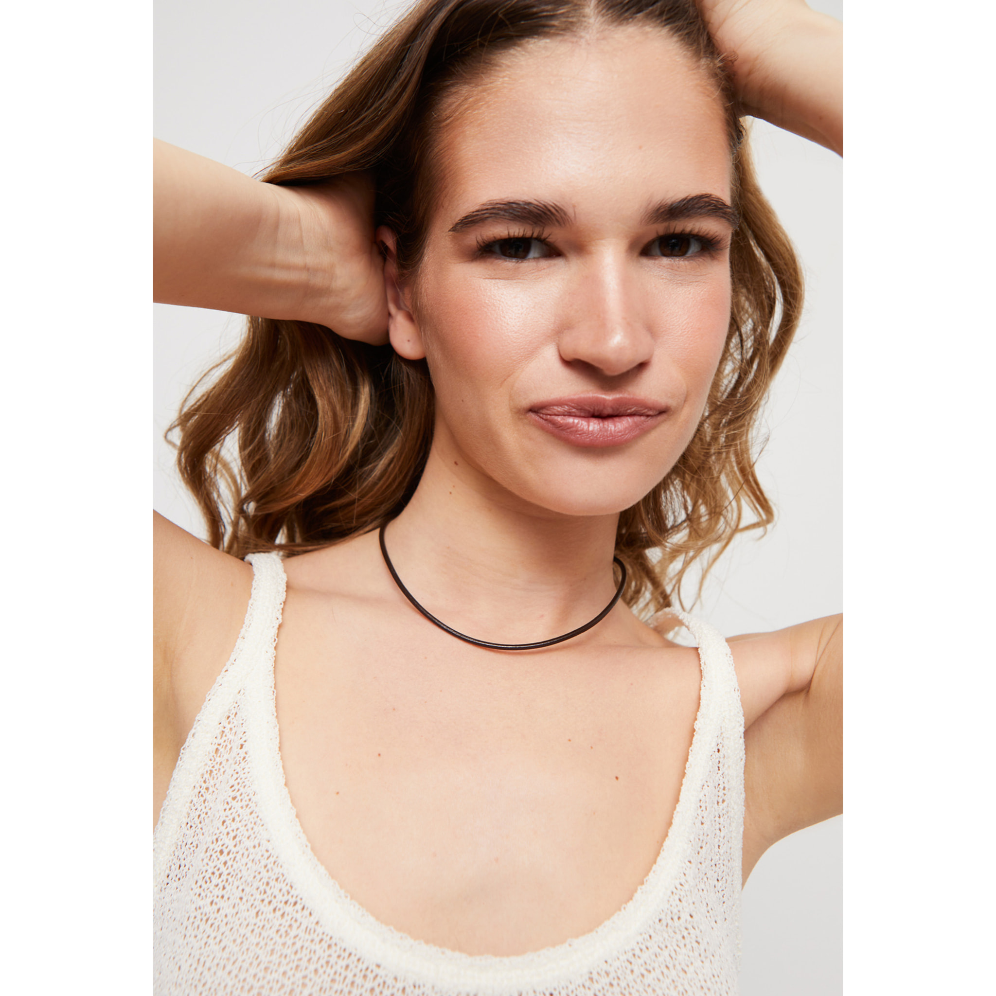 Colgante HAZTE UNO NEGRO U