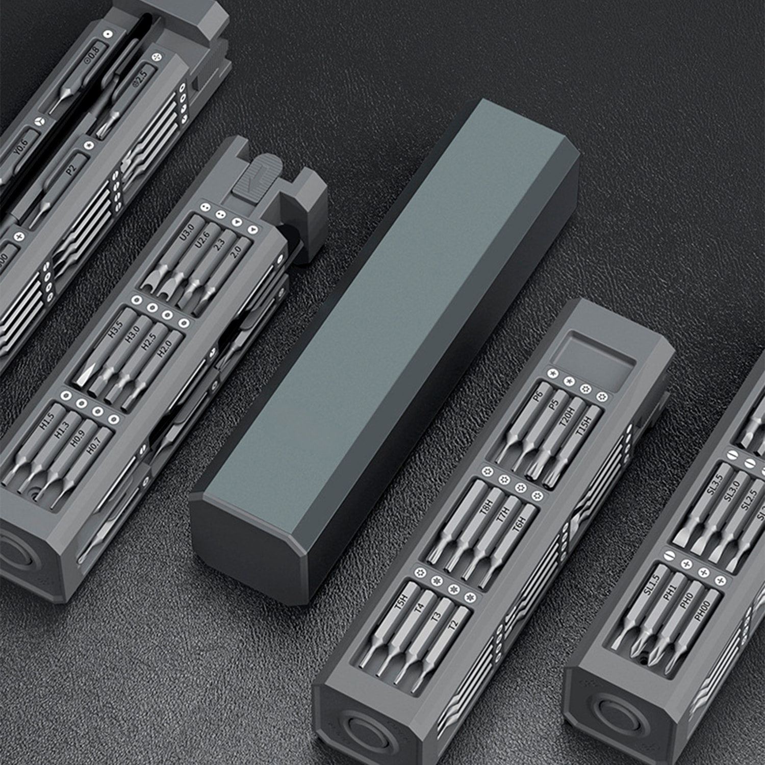 Juego de destornillador de precisión 44 en 1 con rosca giratoria y puntas magnéticas incluidas en funda de aluminio.