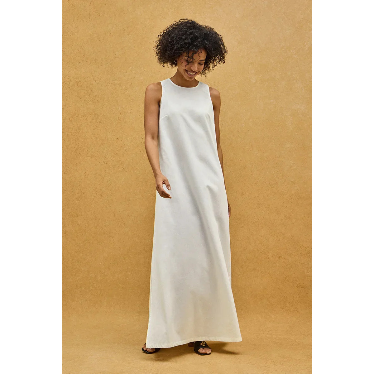 Vestito in cotolino bianco smanicato con logo Polo Club